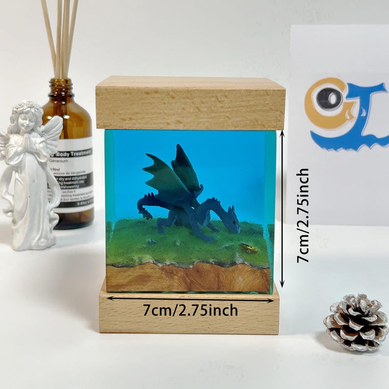 Handmade Dinosaur Resin Night Light, Square Micro Landscape