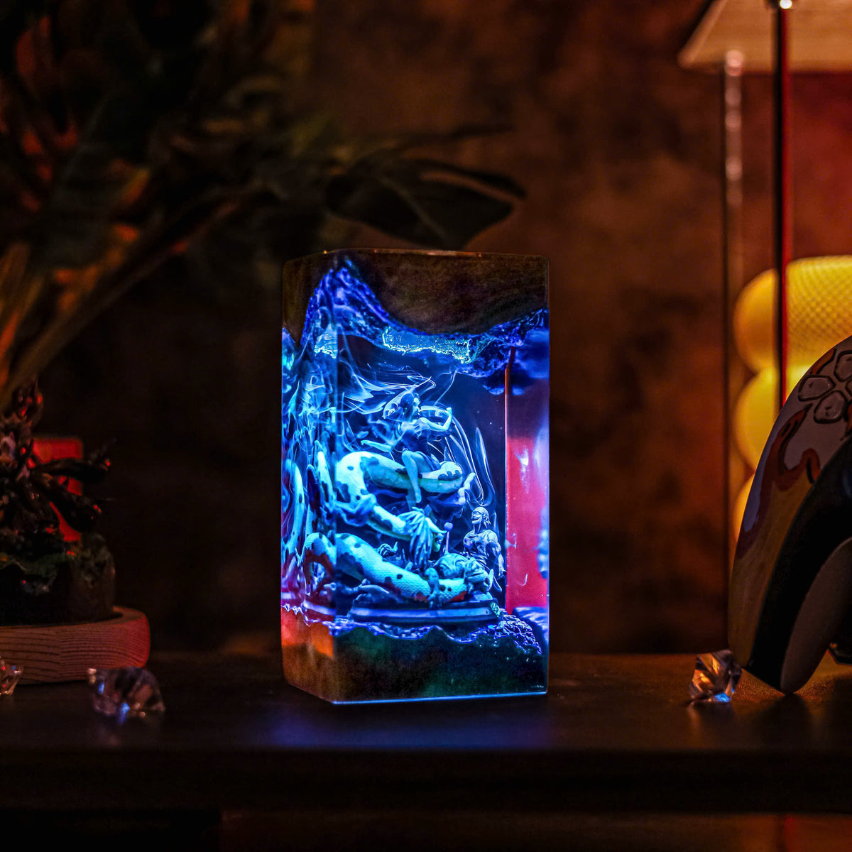 Boa Hancock Resin Lamp