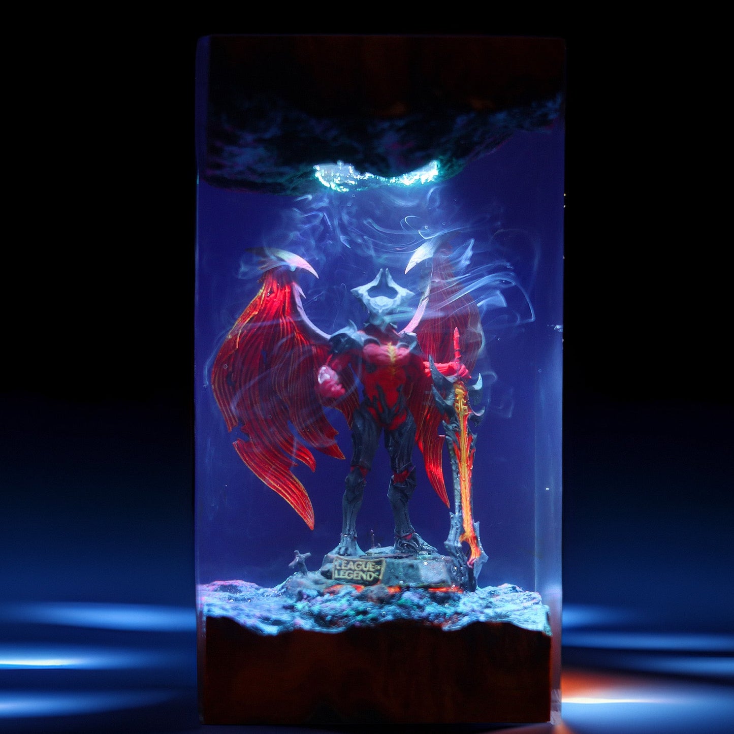 Darkin Greatsword Warrior Resin Lamp