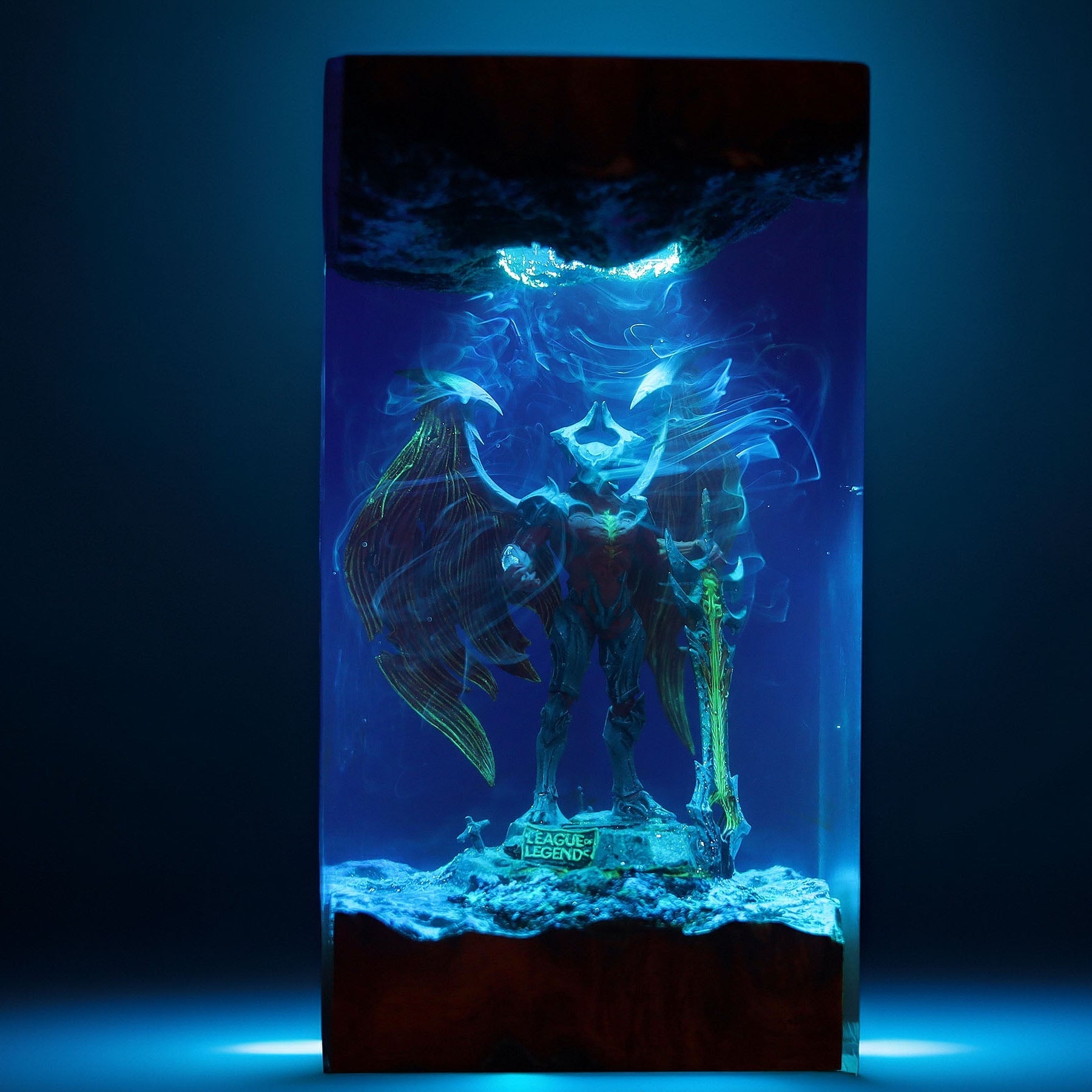 Darkin Greatsword Warrior Resin Lamp