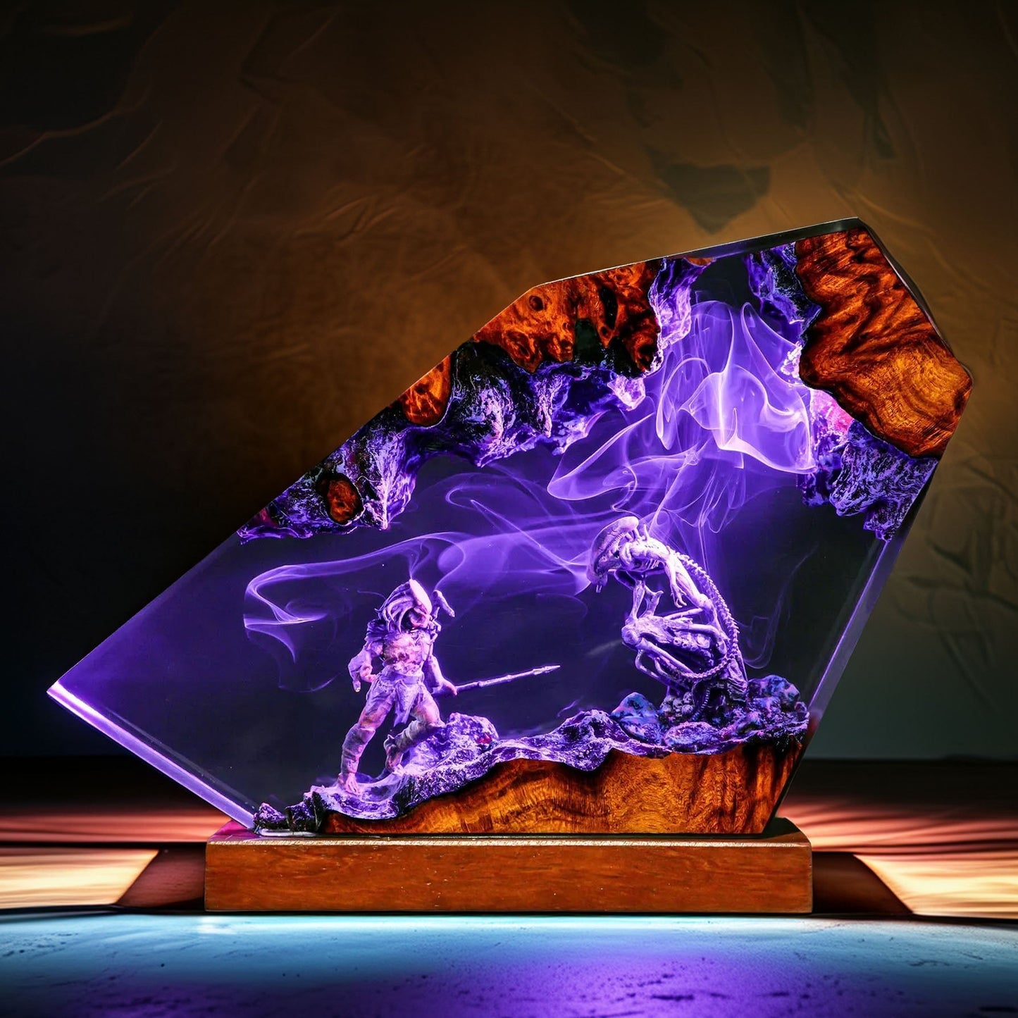 Space Explorer vs Acid-Blood Bio-Predator Resin Lamp