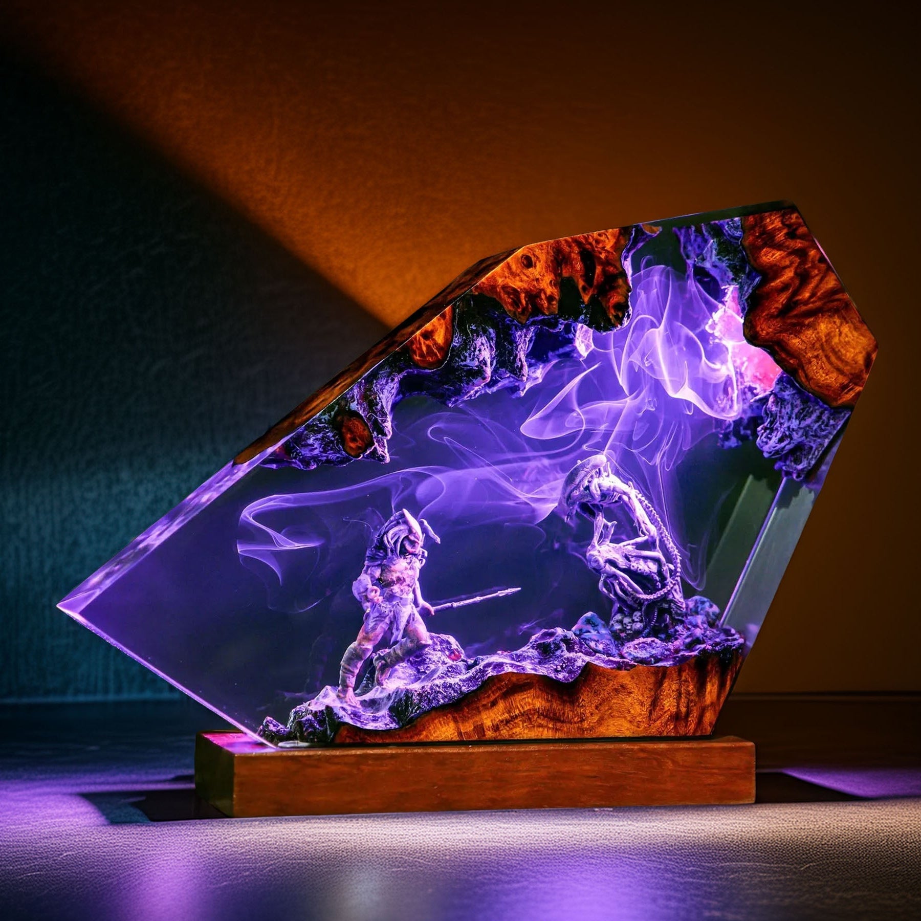 Space Explorer vs Acid-Blood Bio-Predator Resin Lamp