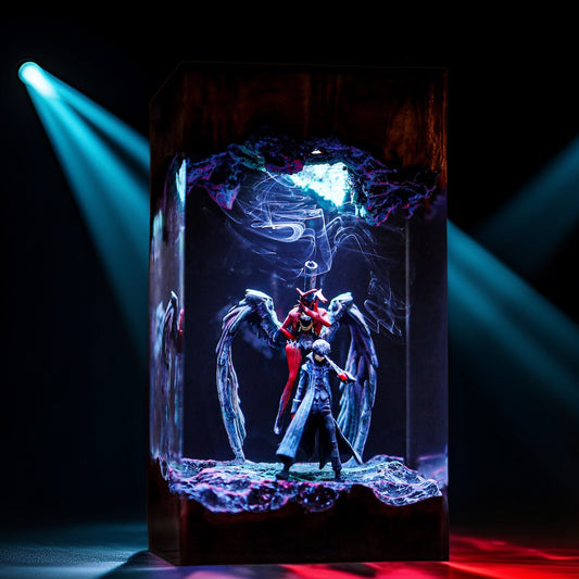 Crimson Masked Phantom Thief Resin Lamp