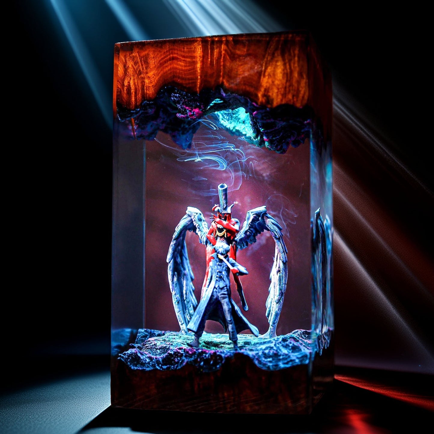 Crimson Masked Phantom Thief Resin Lamp