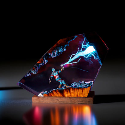 Star-Shield Patriot Resin Lamp 02