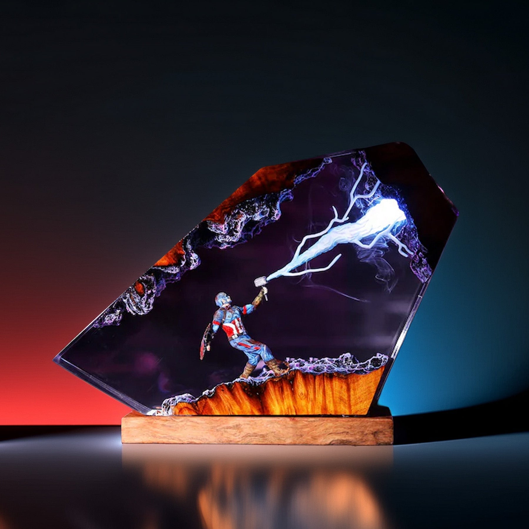 Star-Shield Patriot Resin Lamp 02