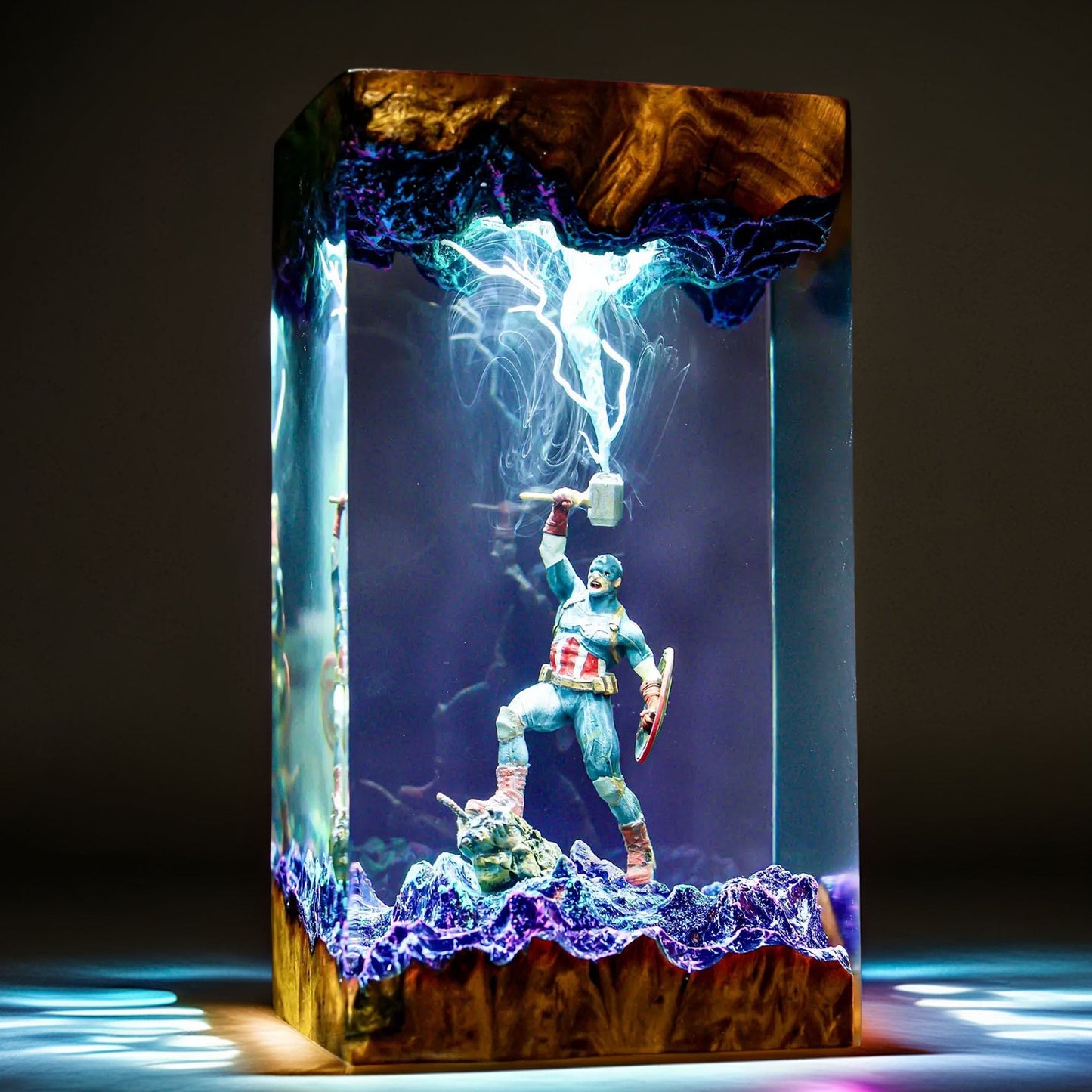 Star-Shield Patriot Resin Lamp