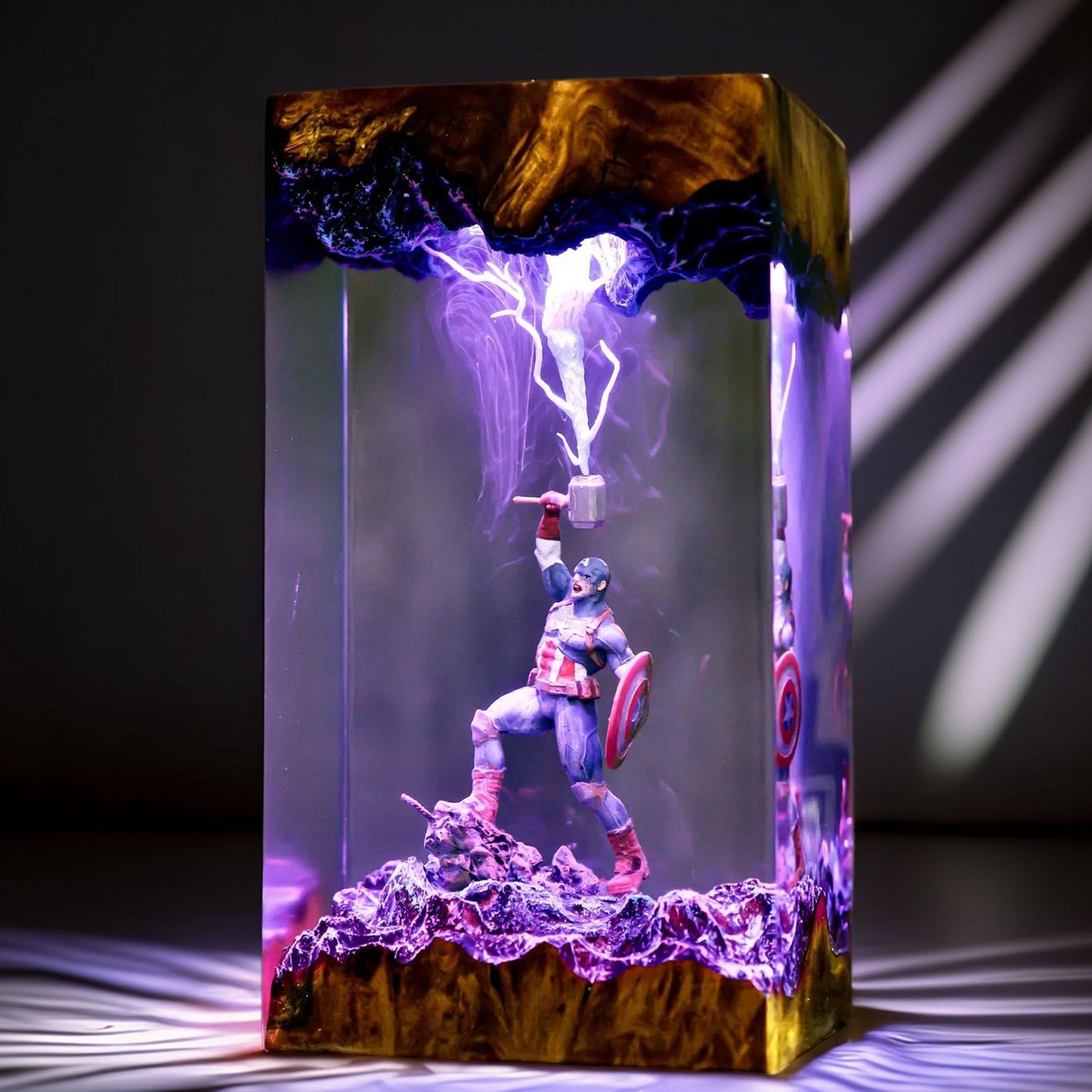Star-Shield Patriot Resin Lamp