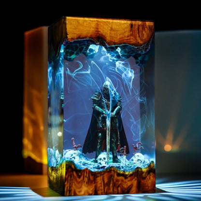 Cursed Crimson Knight Resin Lamp