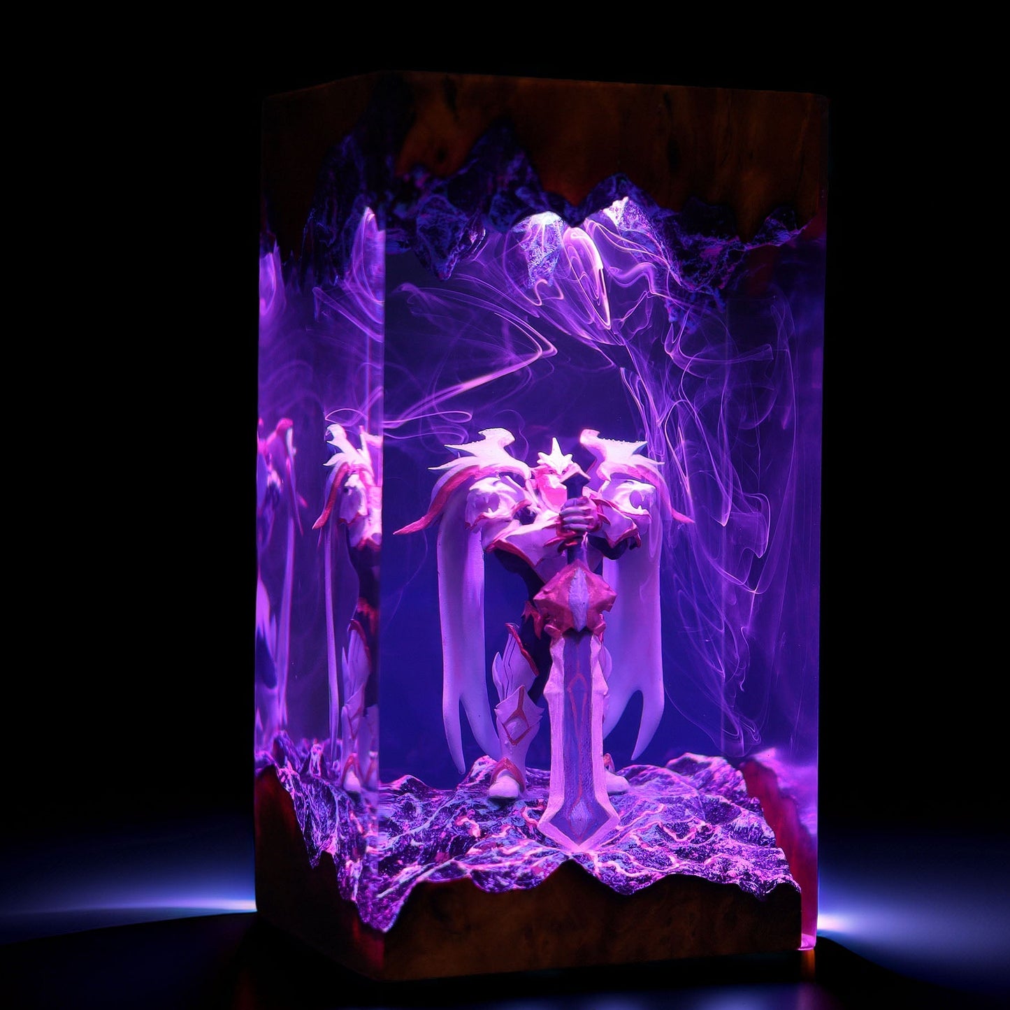 Demacian Steel Knight Resin Lamp