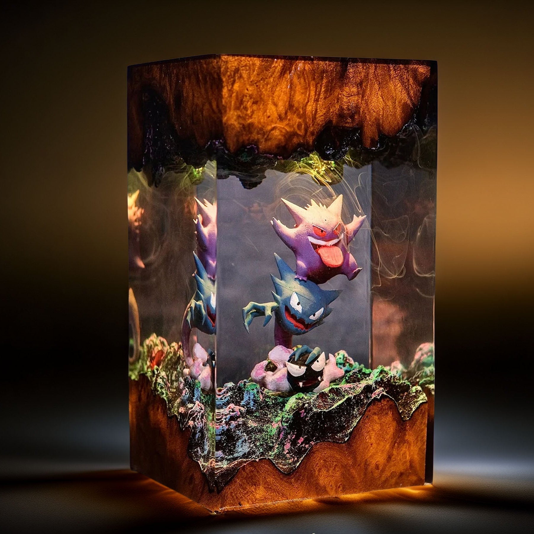 Shadow Phantom Resin Lamp