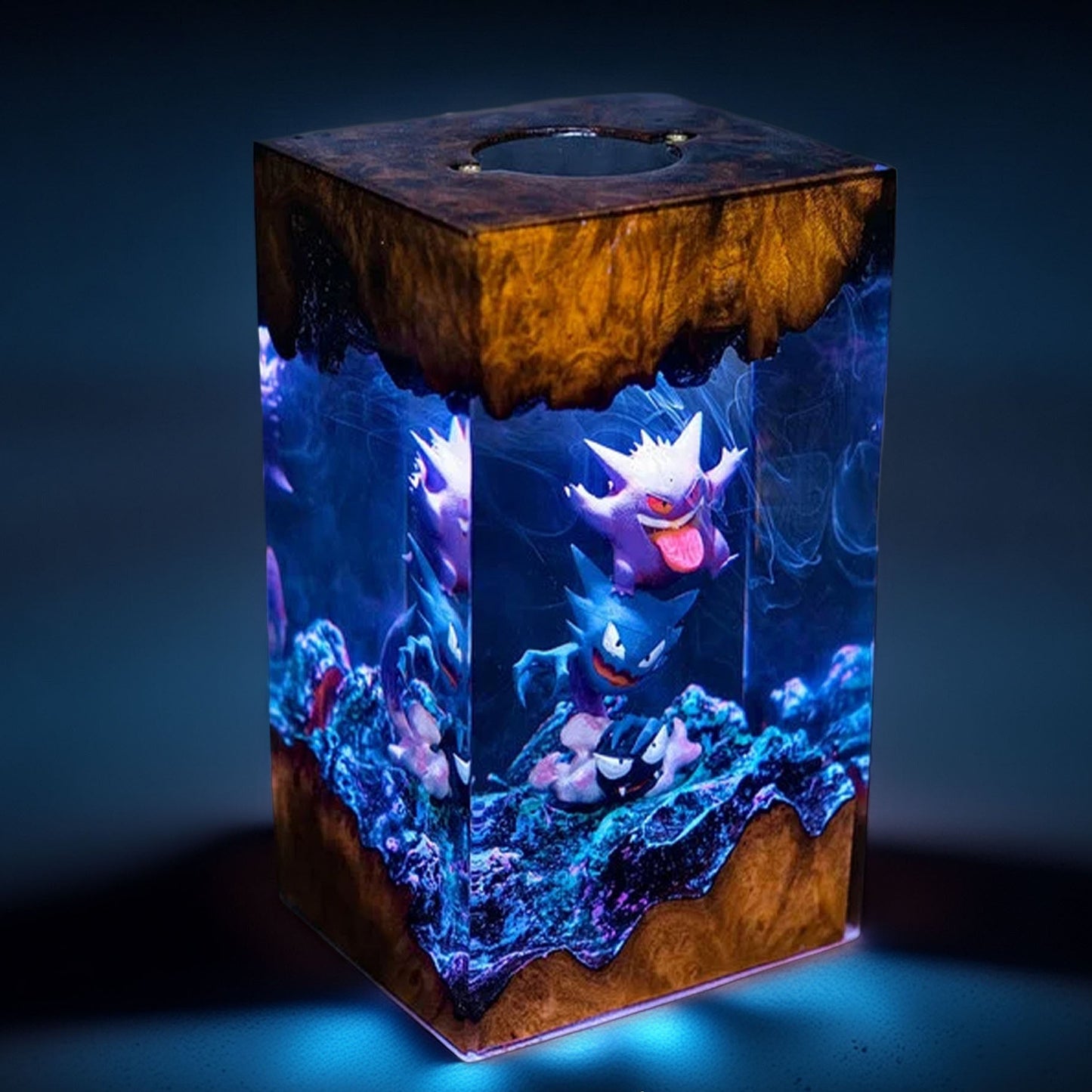 Shadow Phantom Resin Lamp