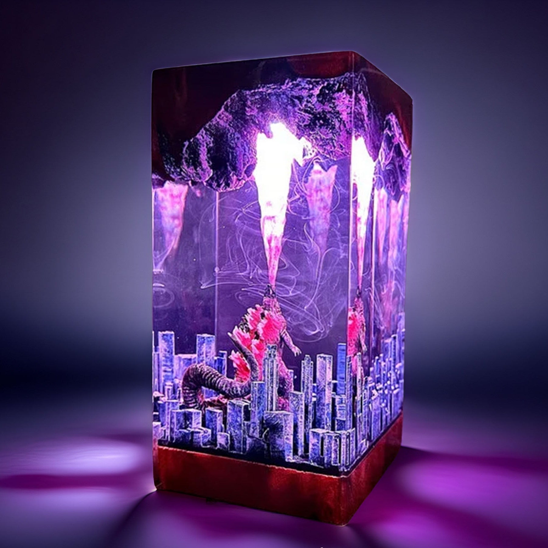 Atomic Titan Breath Resin Lamp