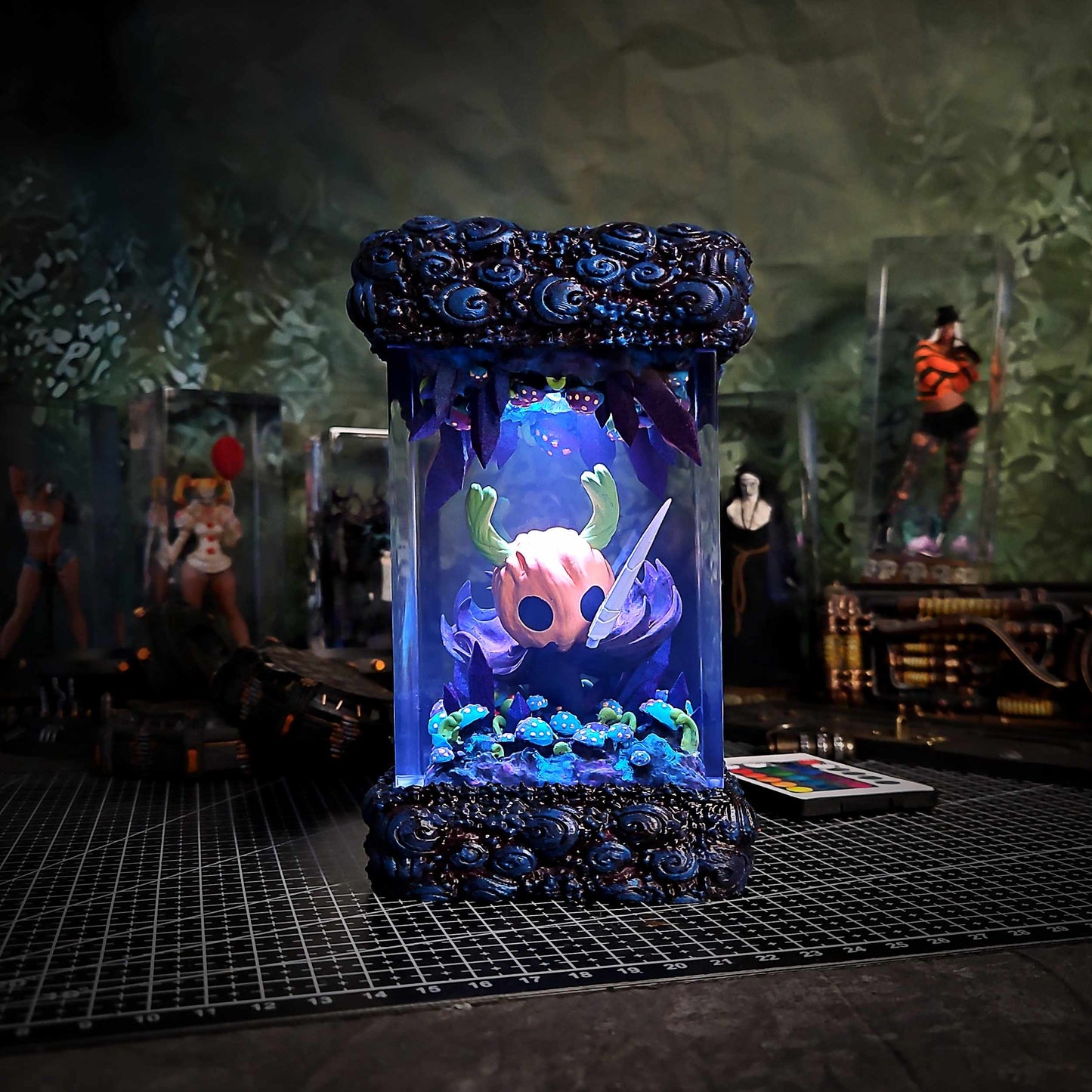 Spectral Bug Pilgrim Halloween Resin Lamp