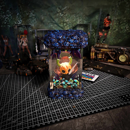 Spectral Bug Pilgrim Halloween Resin Lamp