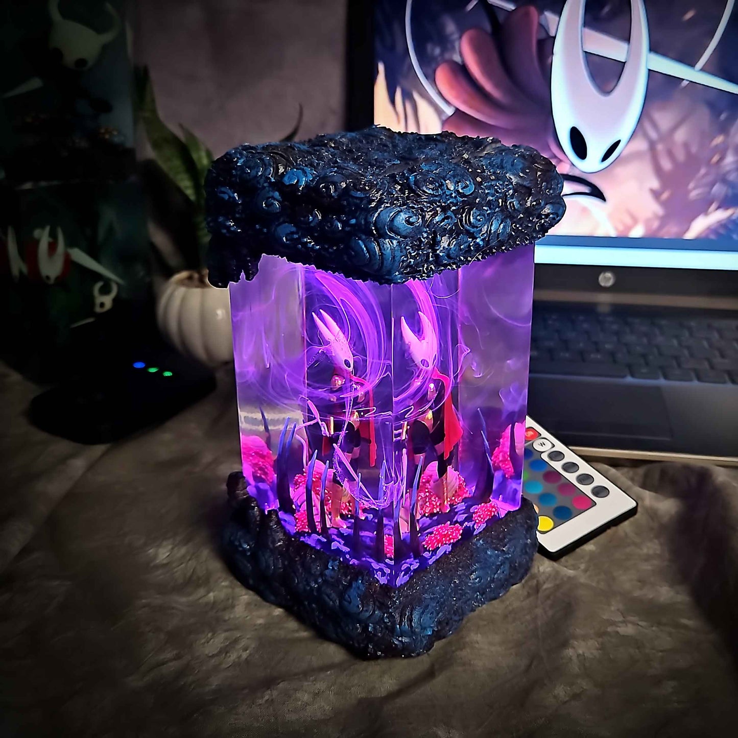 Crimson Needle Warrior Resin Lamp