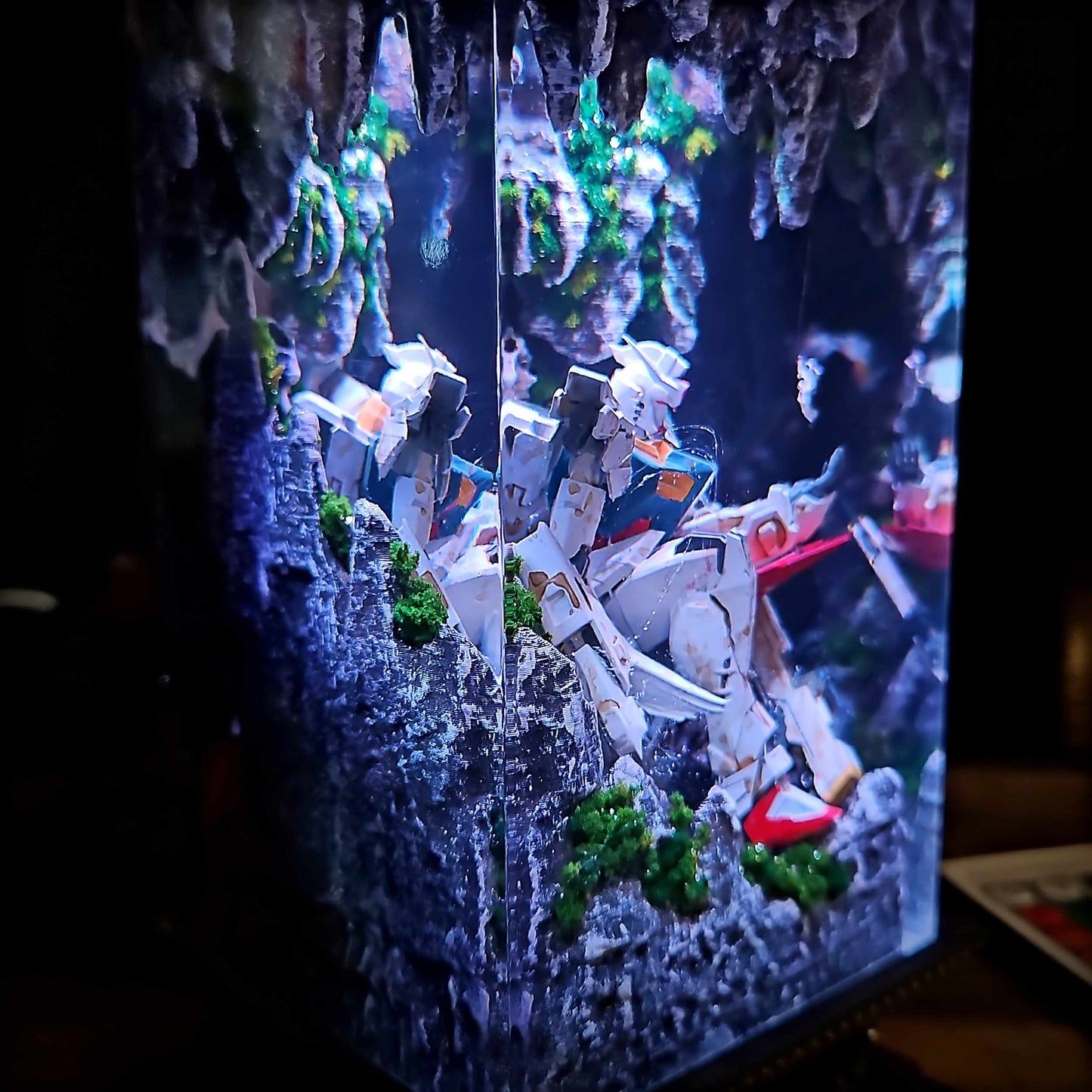 Classic Mecha Pilot Armor Resin Lamp