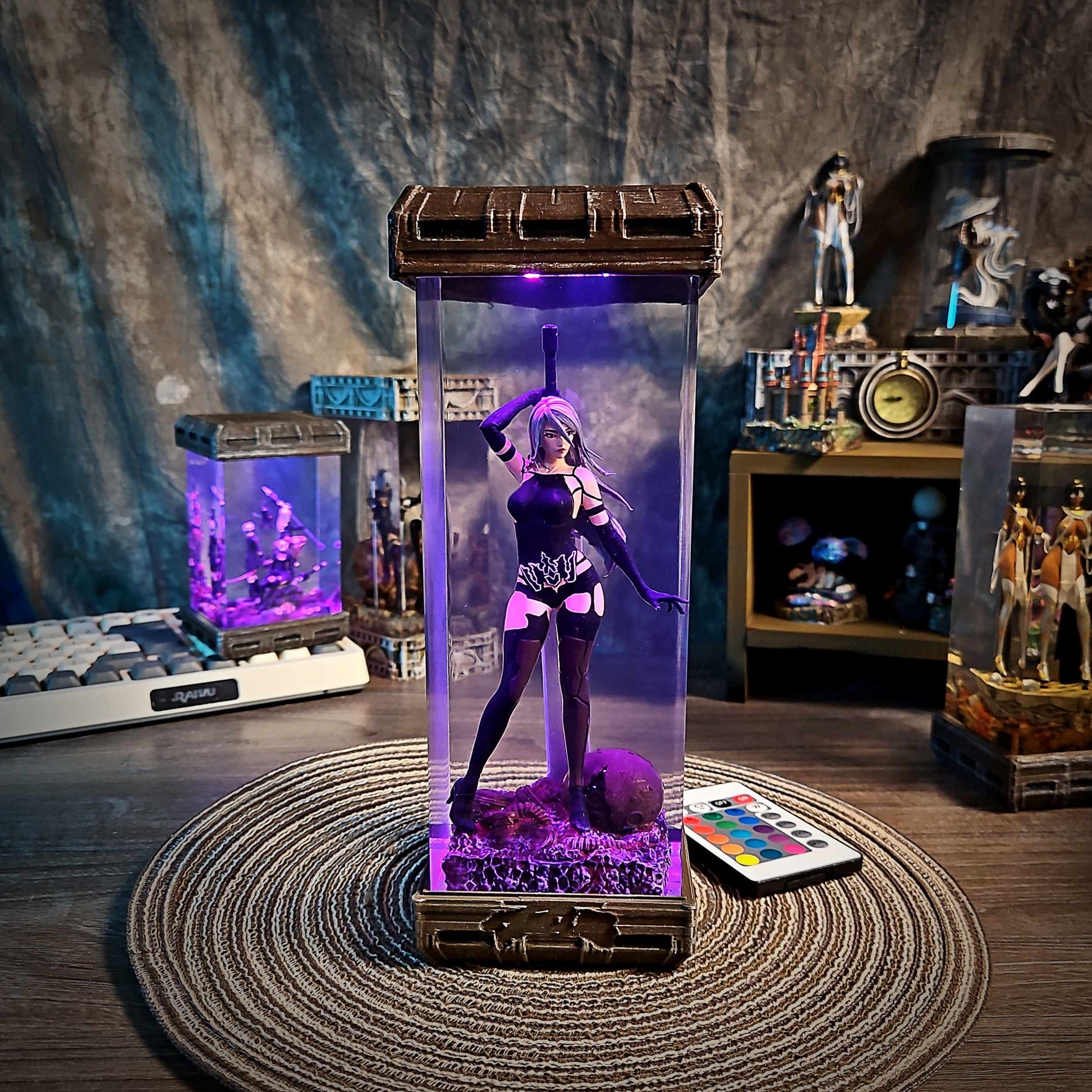 Rogue Combat Android Resin Lamp