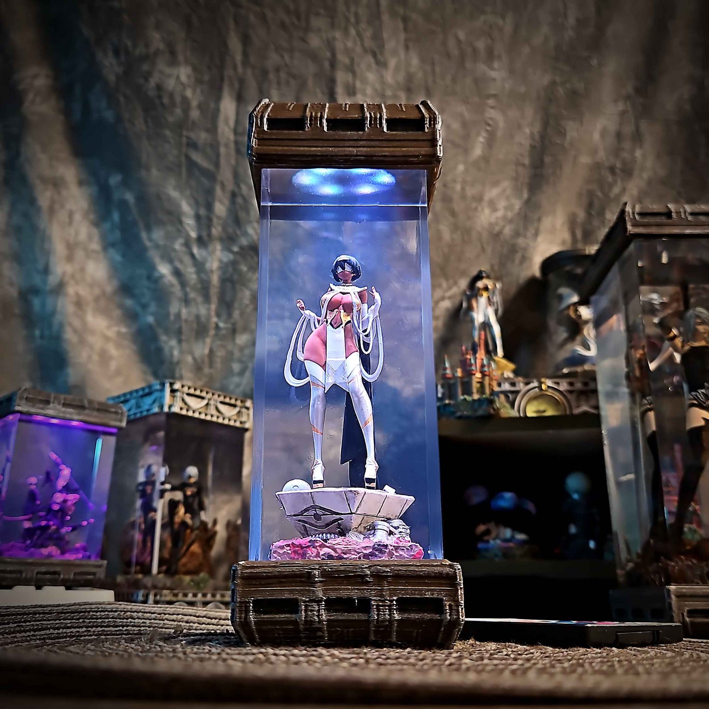 Prototype Android Resin Lamp