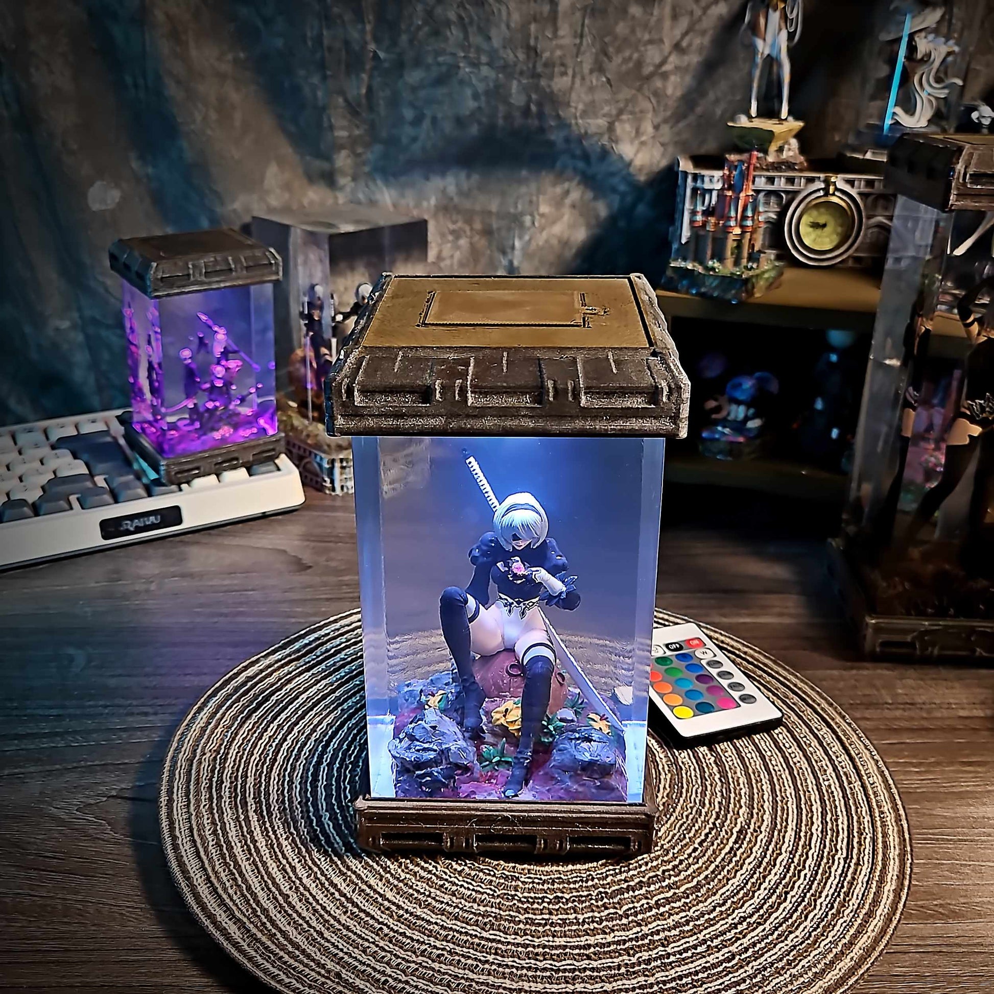 Combat Maiden Android Resin Lamp V2