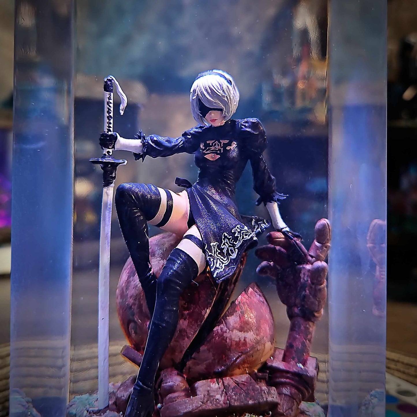 Combat Maiden Android Resin Lamp V3