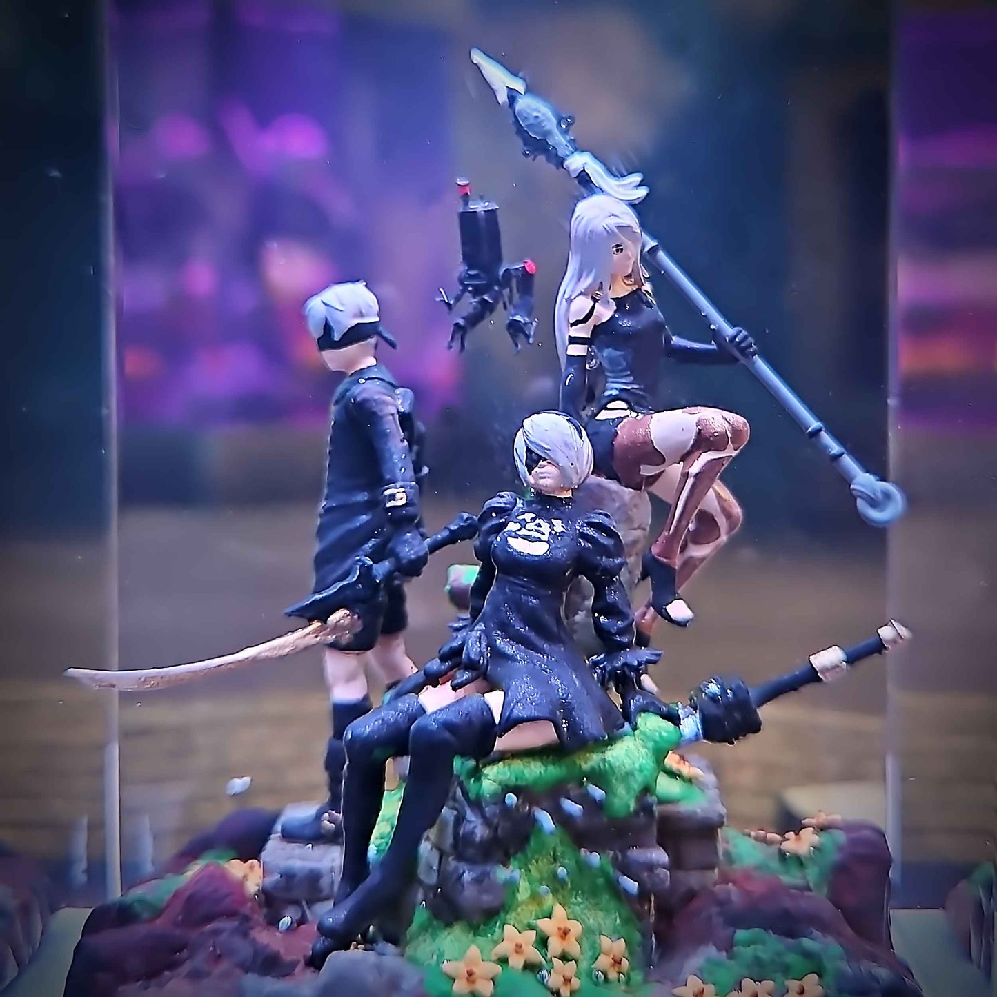 Android Combatant Diorama Resin Lamp