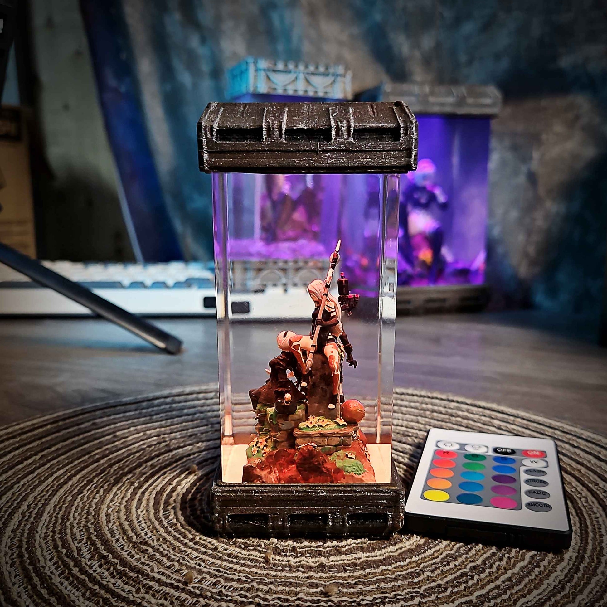 Android Combatant Diorama Resin Lamp