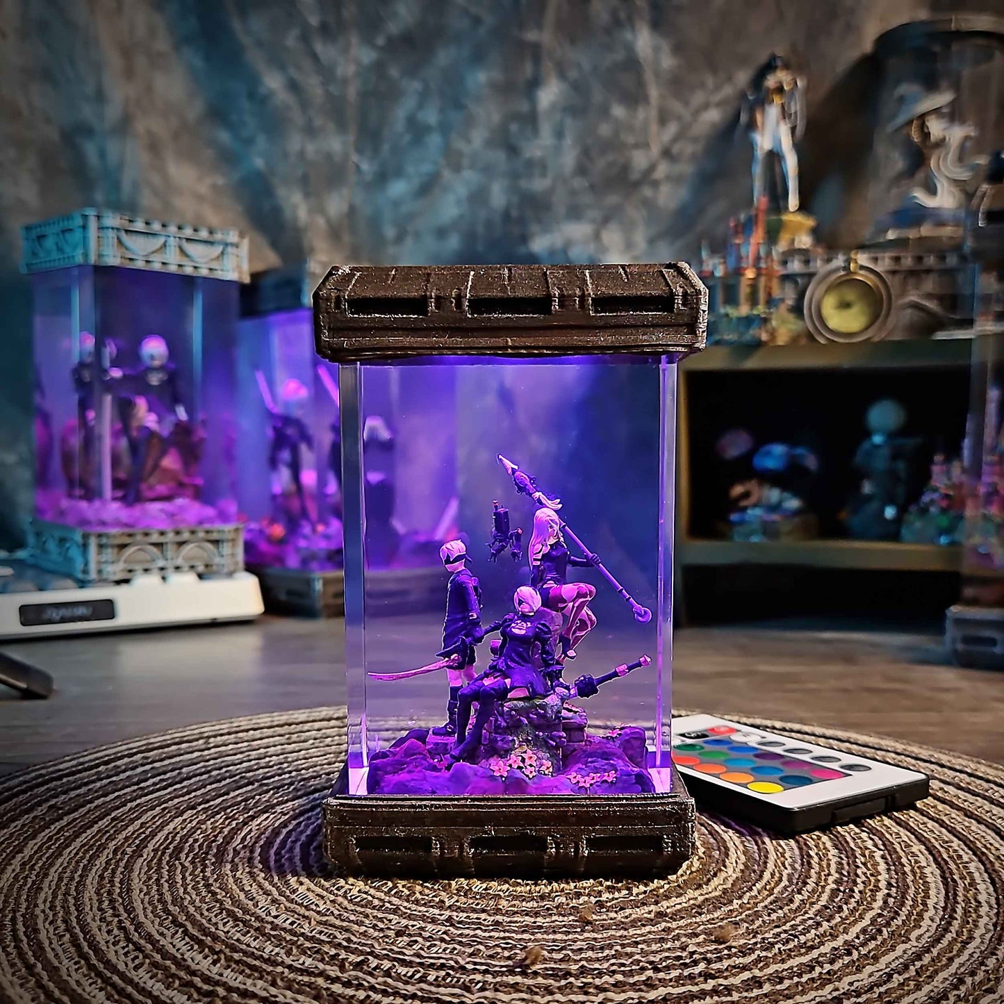 Android Combatant Diorama Resin Lamp