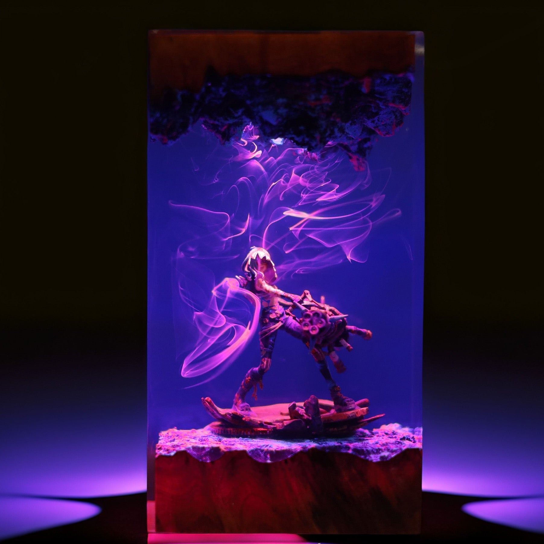 Pigtailed Misfit Outlaw Resin Lamp 02