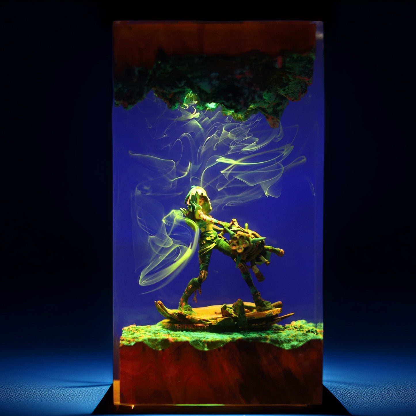 Pigtailed Misfit Outlaw Resin Lamp 02