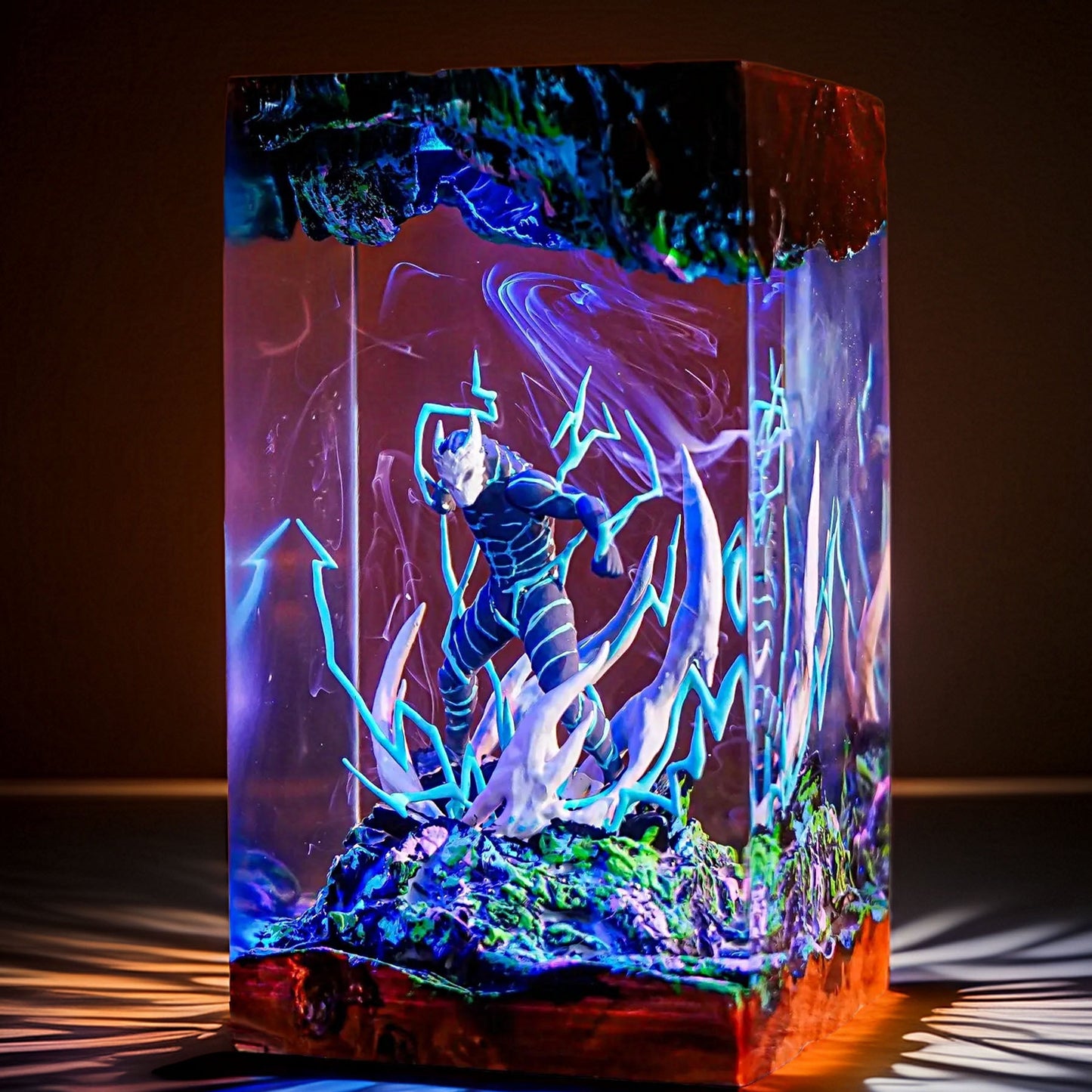 Apex Mutant No 8 Resin Lamp