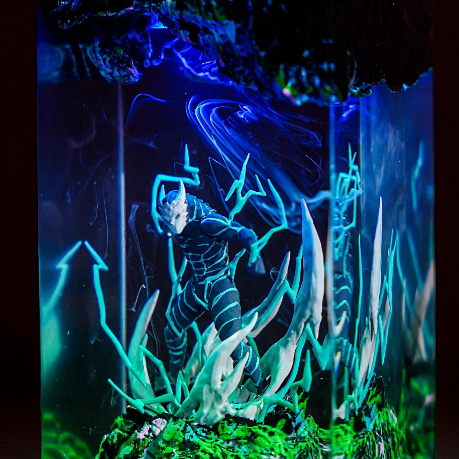 Apex Mutant No 8 Resin Lamp