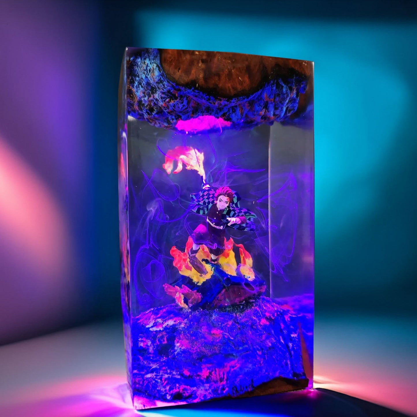 Sun Breath Swordsman Resin Lamp