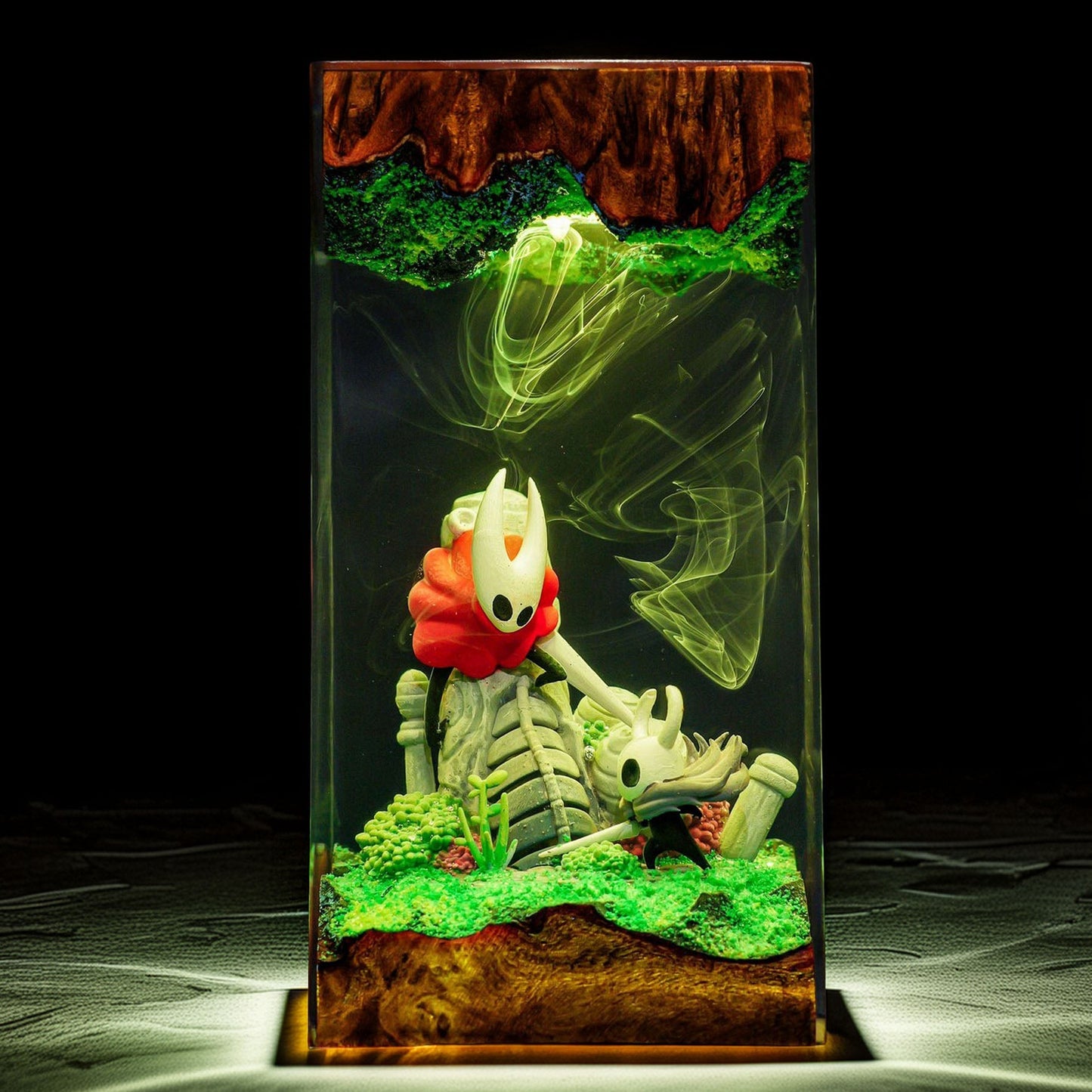 Knight And Crimson Needle Warrior Resin Lamp