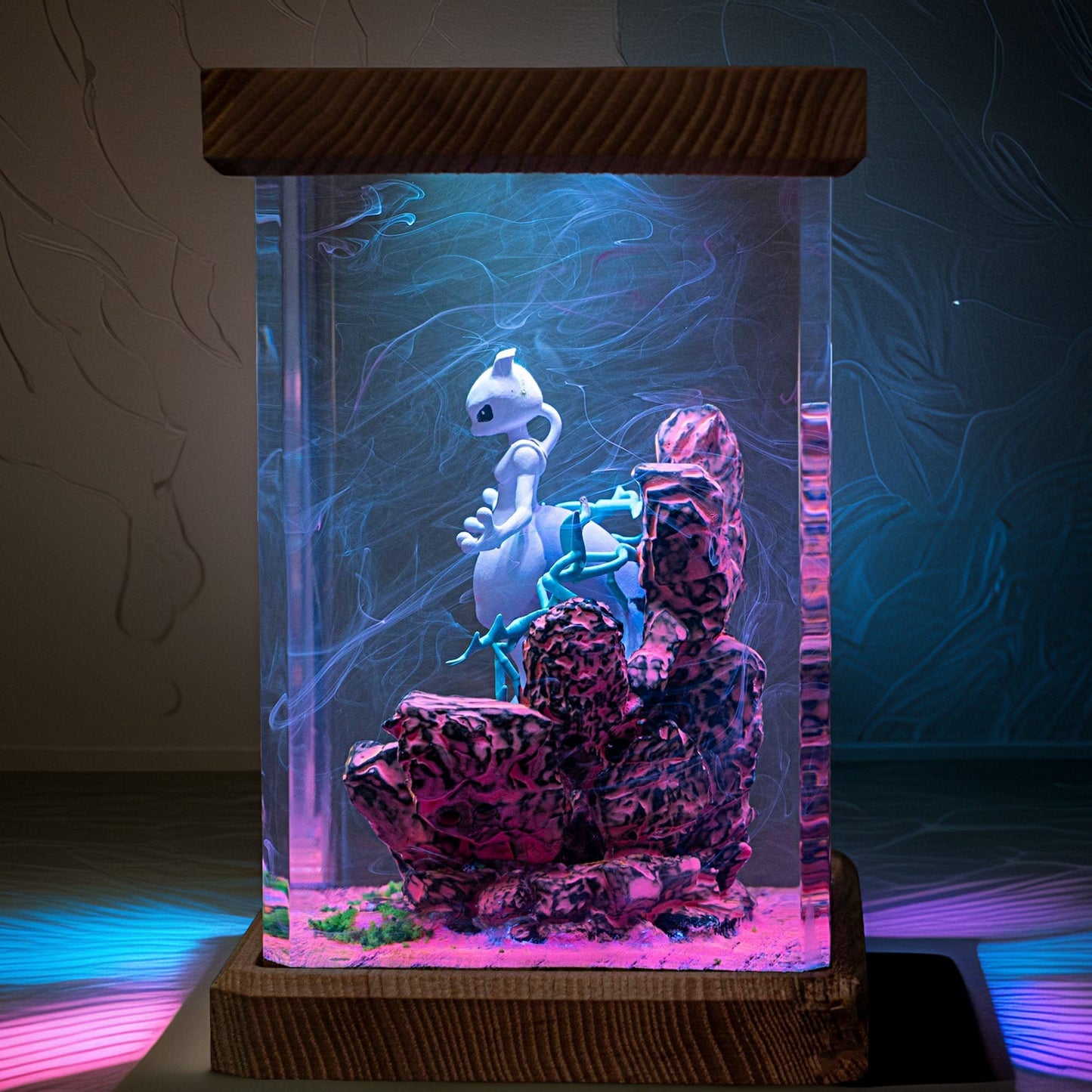 Psychic Titan Resin Lamp V1