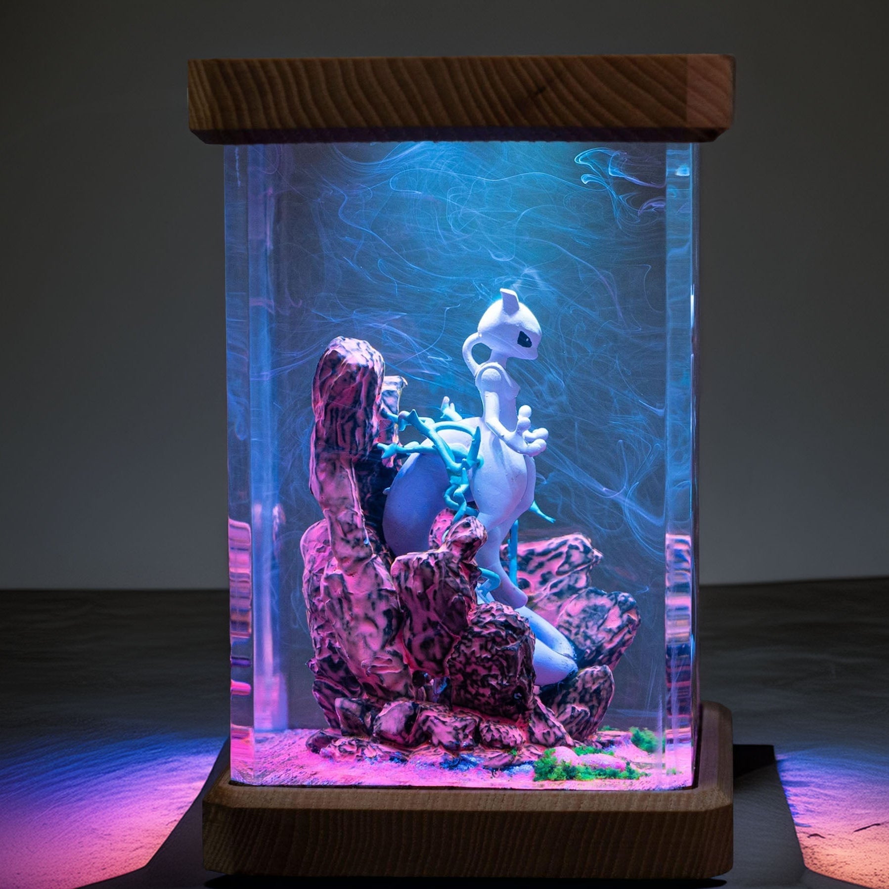 Psychic Titan Resin Lamp V1