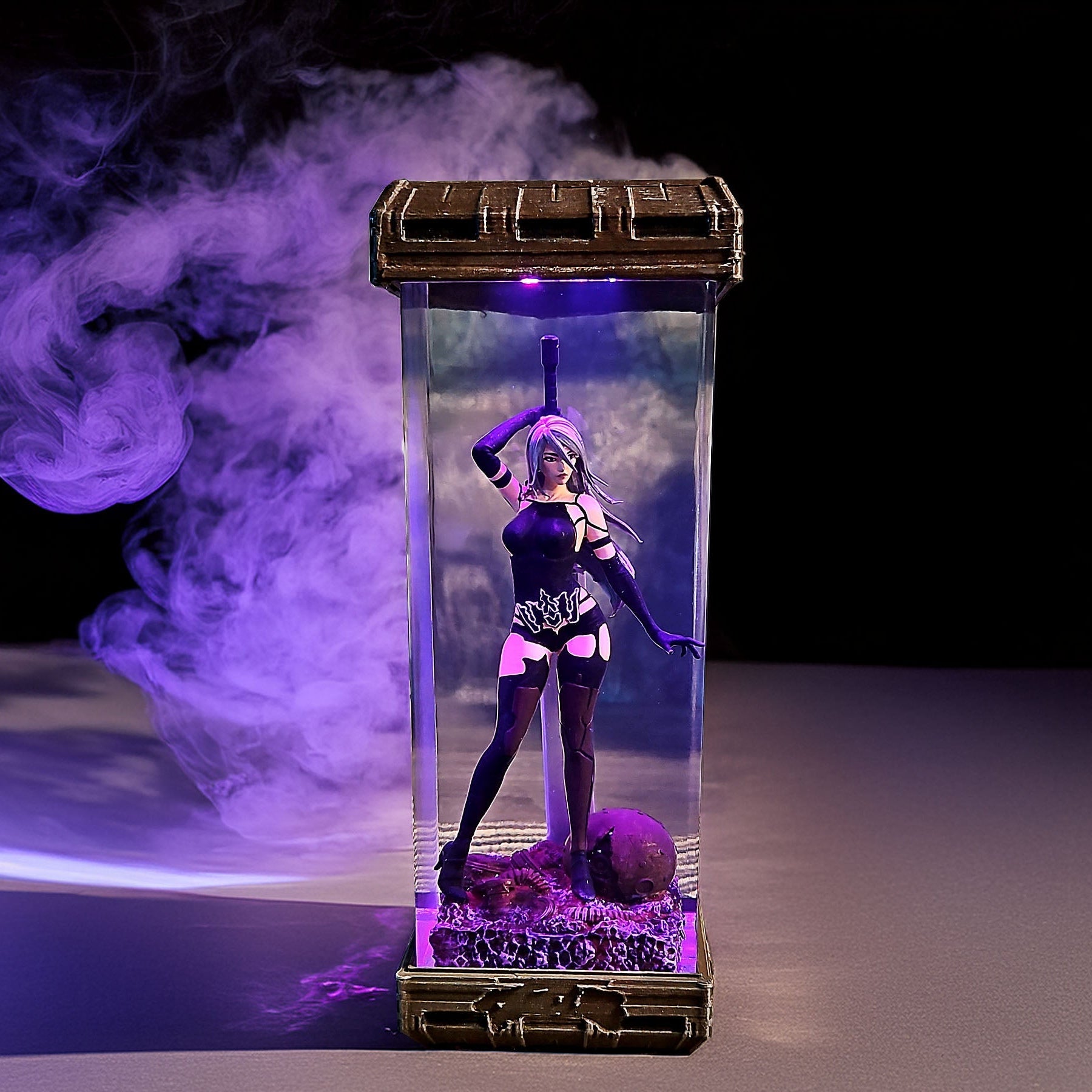 Rogue Combat Android Resin Lamp