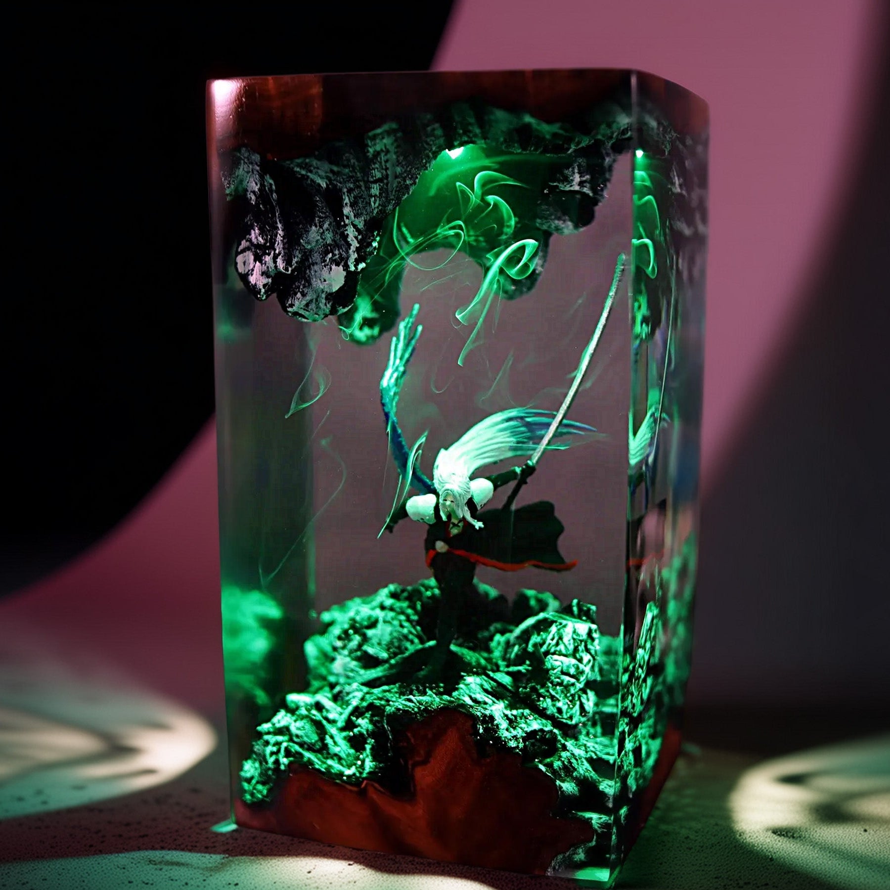 Silver-Haired Swordsman Resin Lamp
