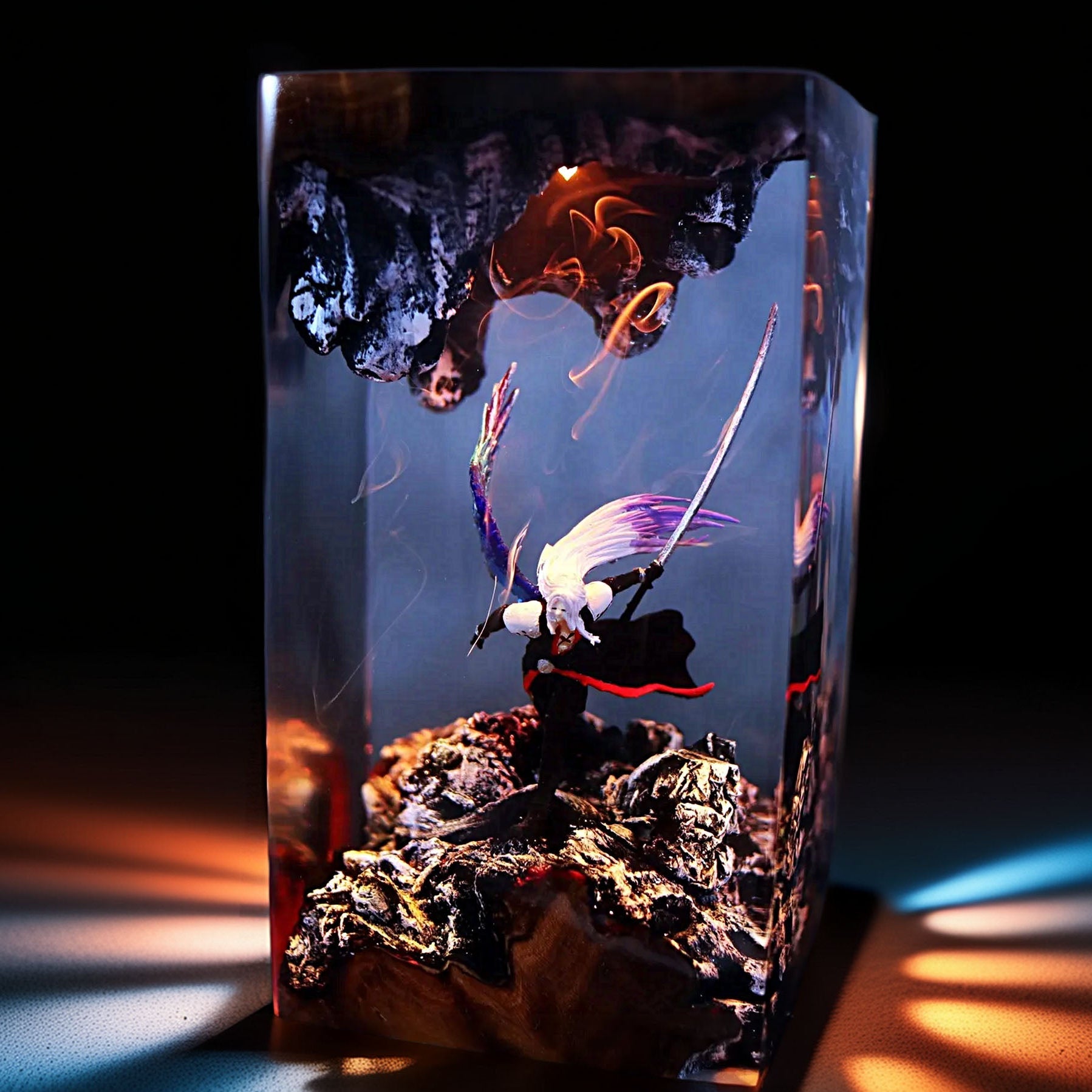 Silver-Haired Swordsman Resin Lamp