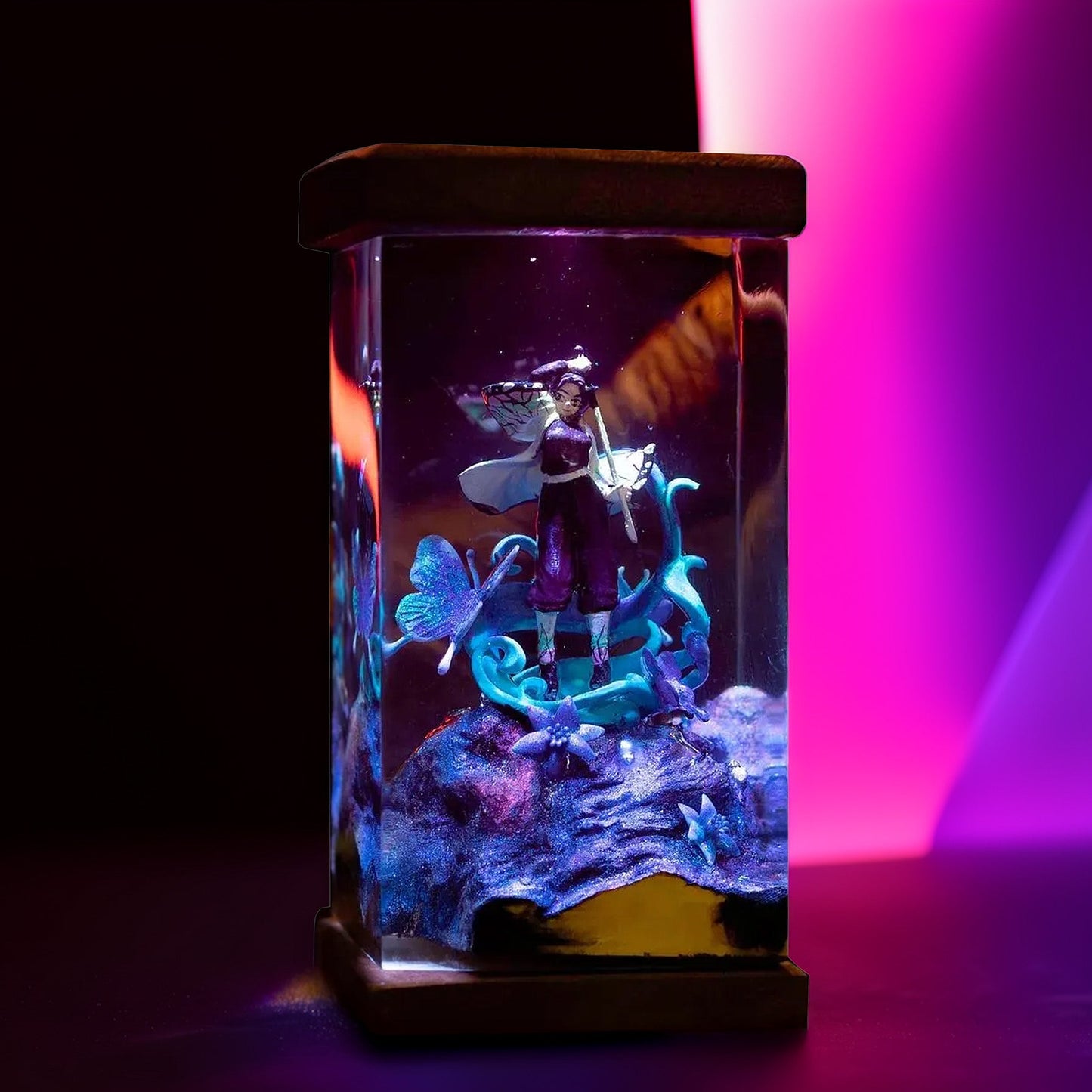 Insect Pillar Butterfly Resin Lamp 1