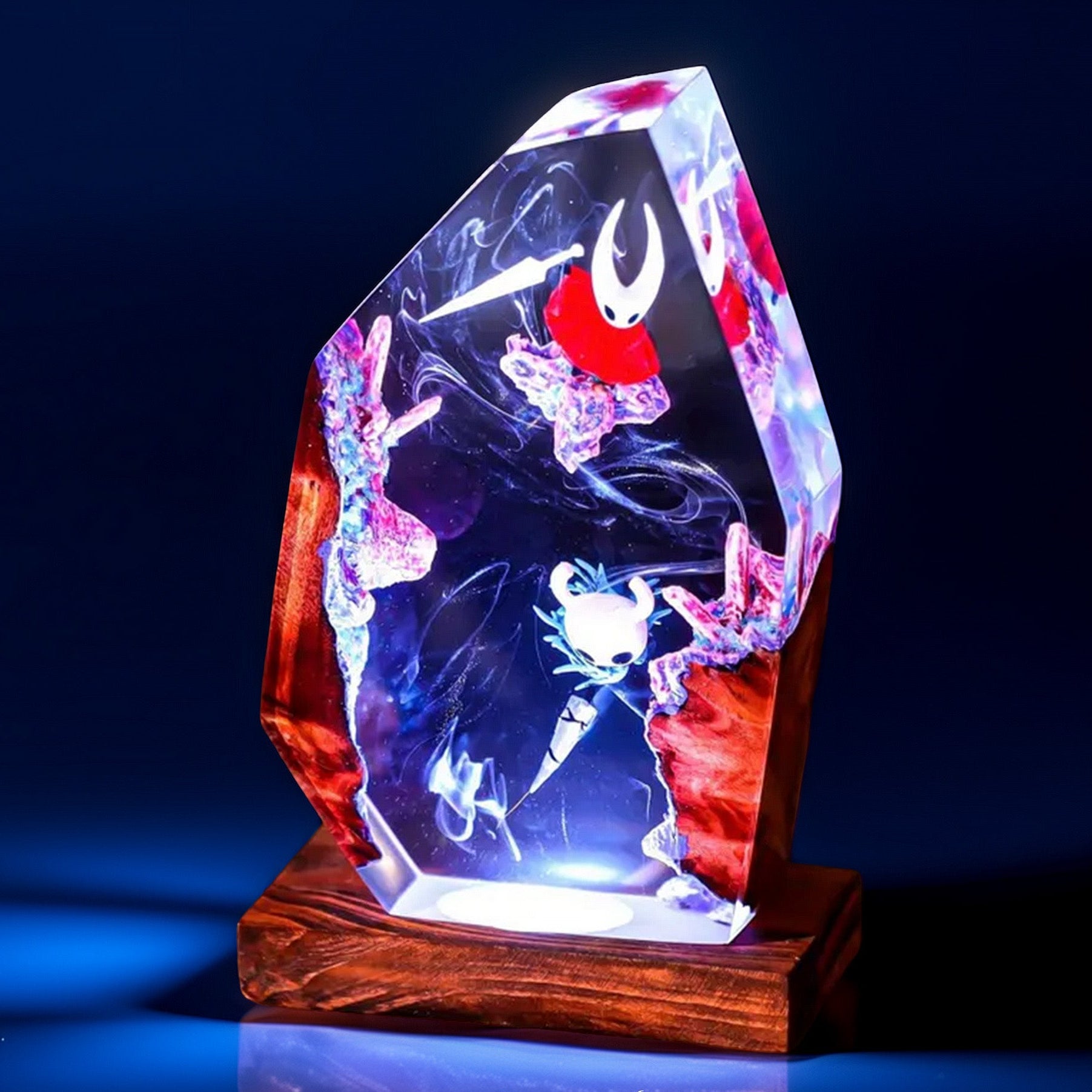Crimson Needle Warrior Resin Lamp V3