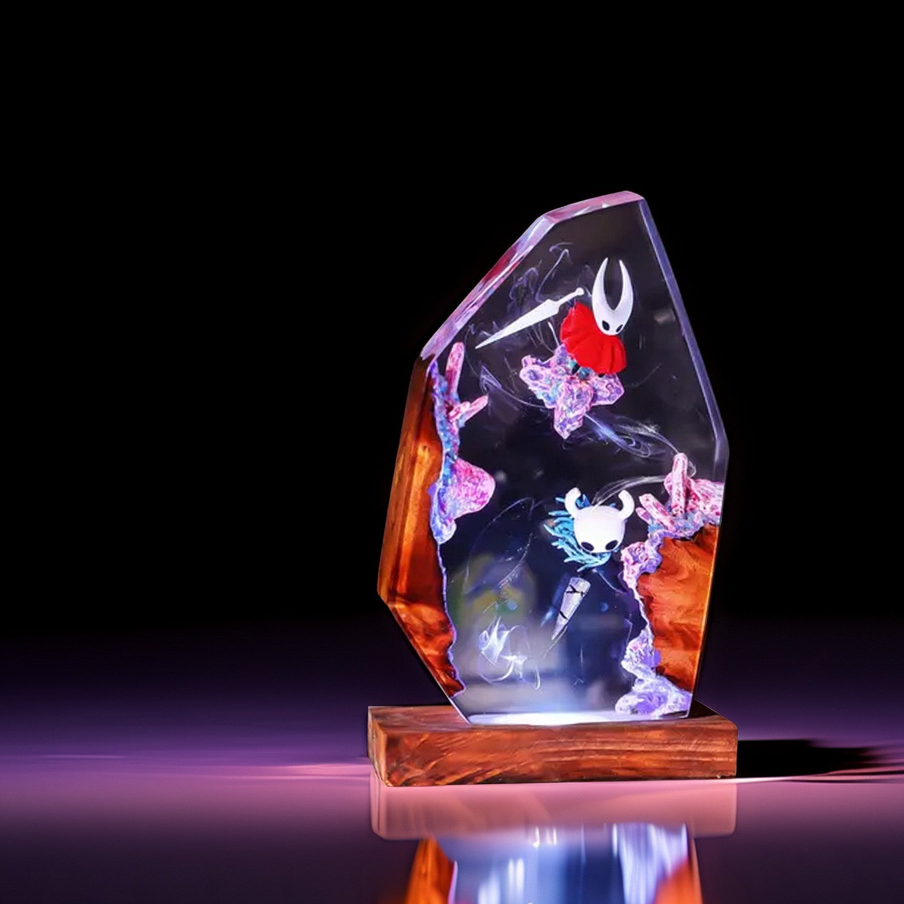 Crimson Needle Warrior Resin Lamp V3