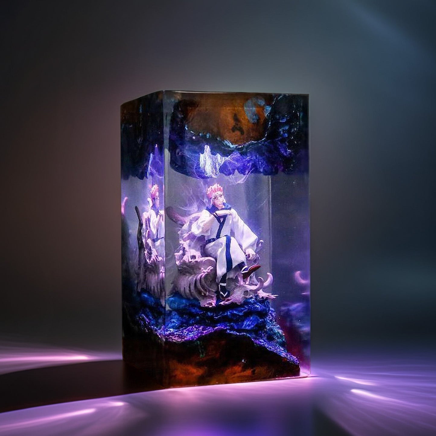 Four Armed Curse King Resin Lamp 01