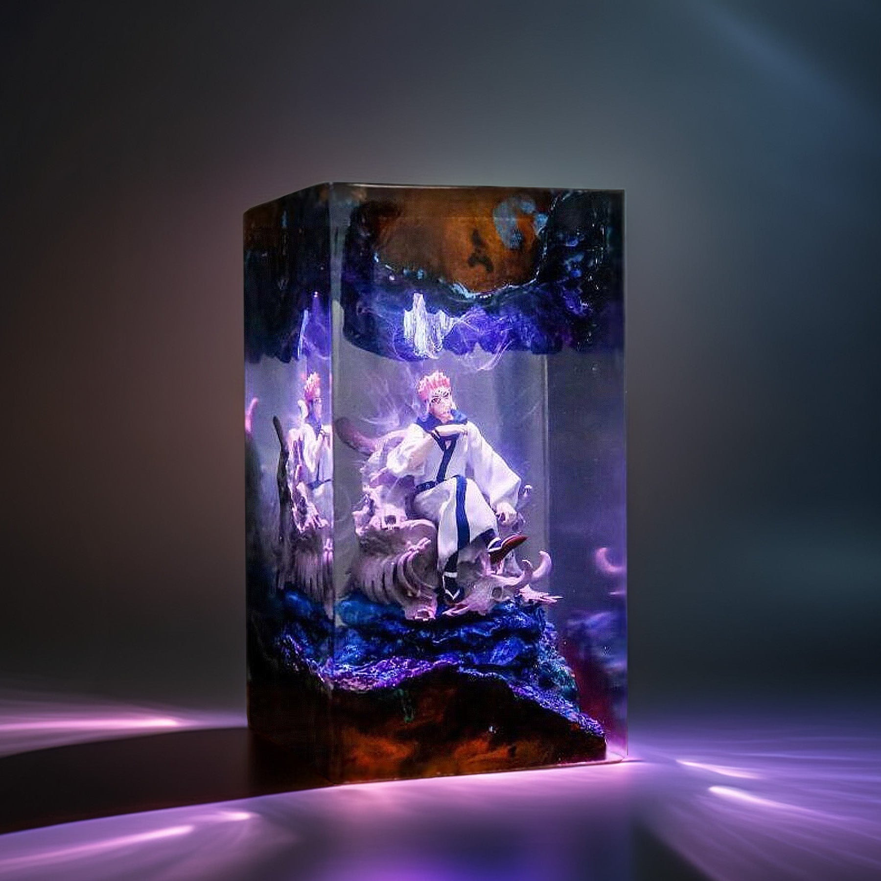 Four Armed Curse King Resin Lamp 01