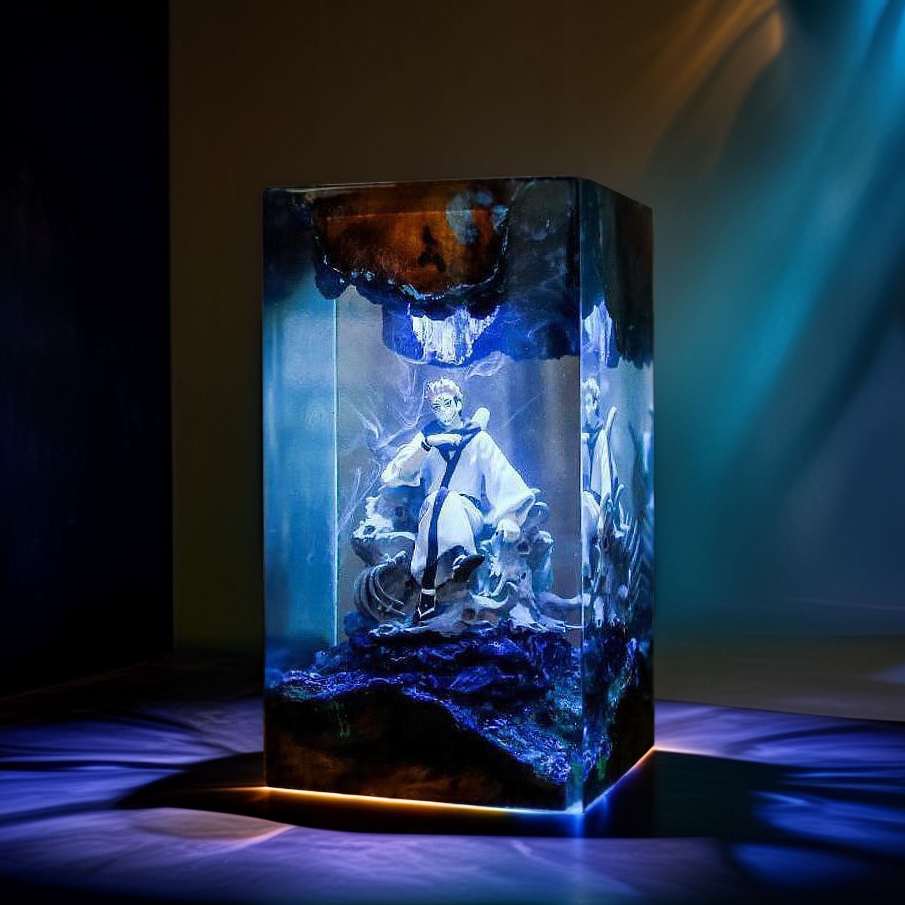 Four Armed Curse King Resin Lamp 01