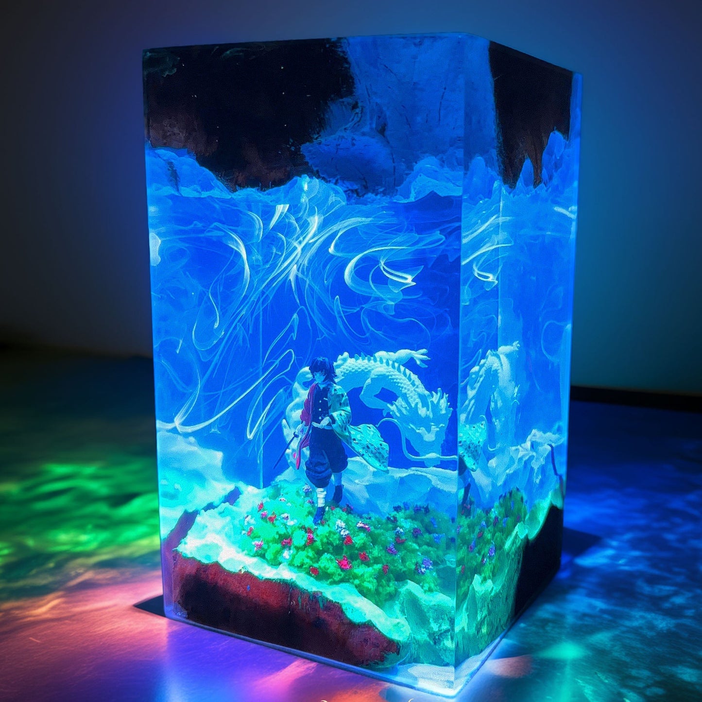 Water Pillar Swordsman Resin Lamp