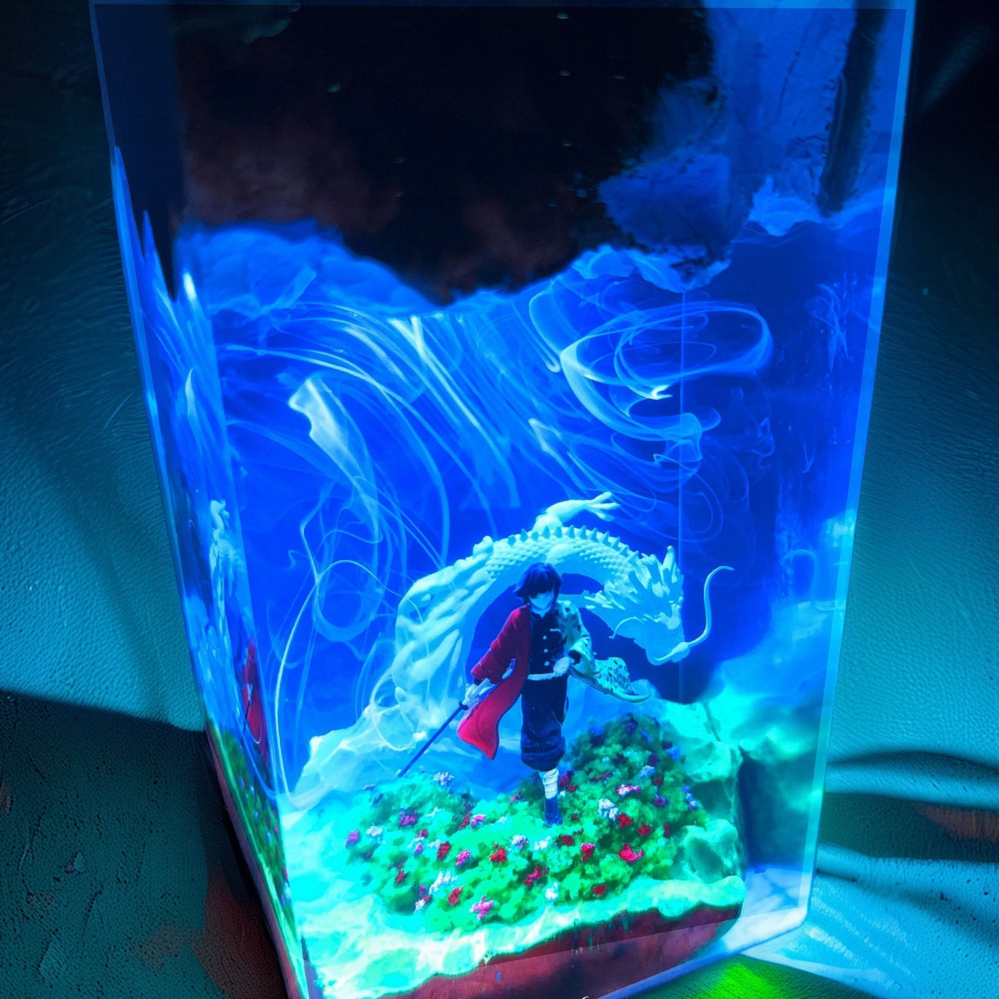 Water Pillar Swordsman Resin Lamp