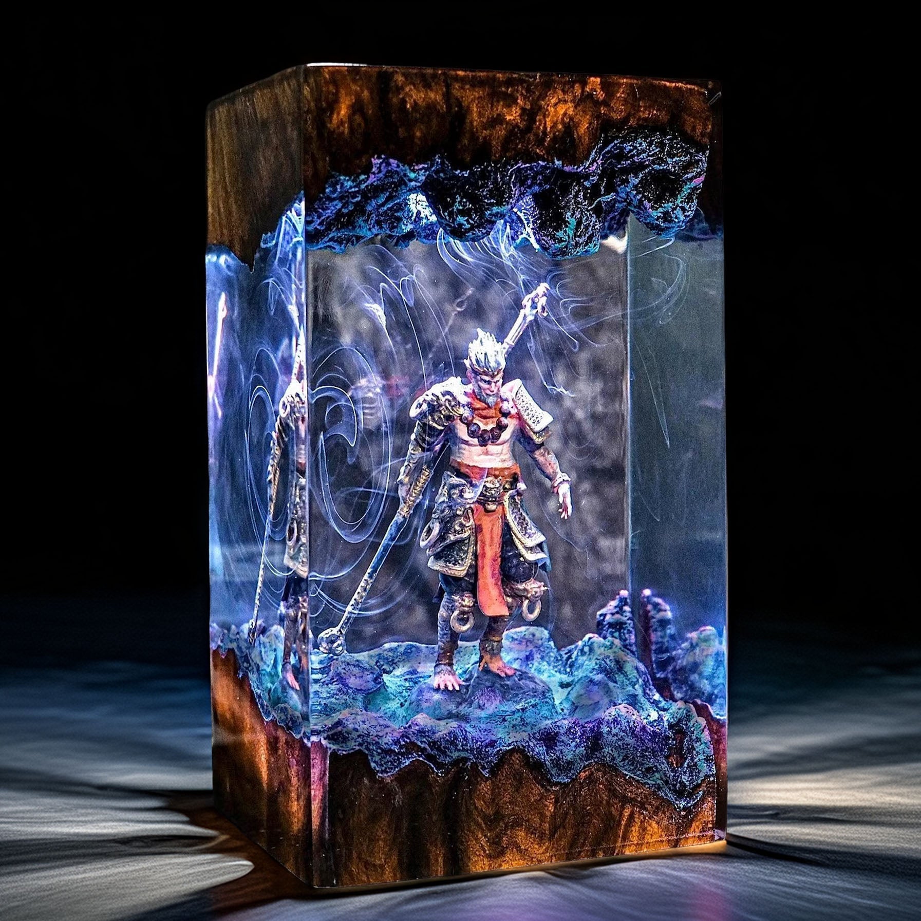 Mythic Monkey Sage Resin Lamp 1