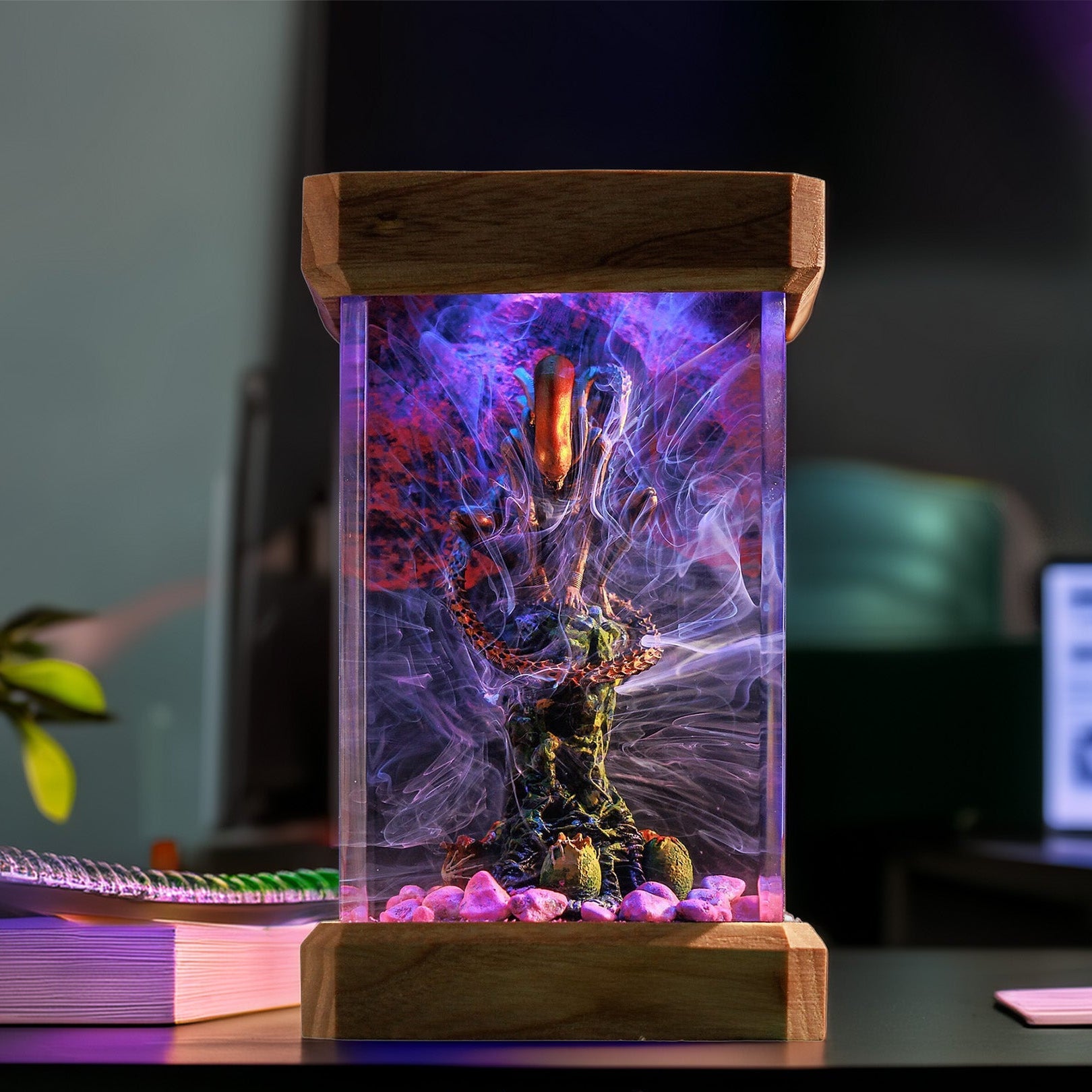 Acid-Blood Bio-Predator Resin Epoxy Lamp