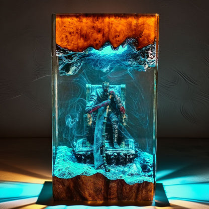 Old Giant Lord Resin Lamp